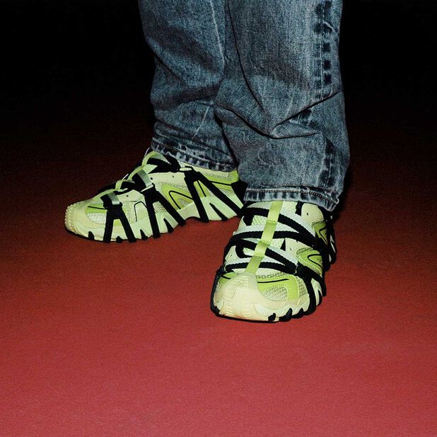 <div class="module-11__title"><div class="pd-heading__container">
<h1 class="pd-heading pd-h1-style pd-text-align-left pd-heading-small" style='' >
Nuove sneaker Prototype CR
</h1>
</div></div>
