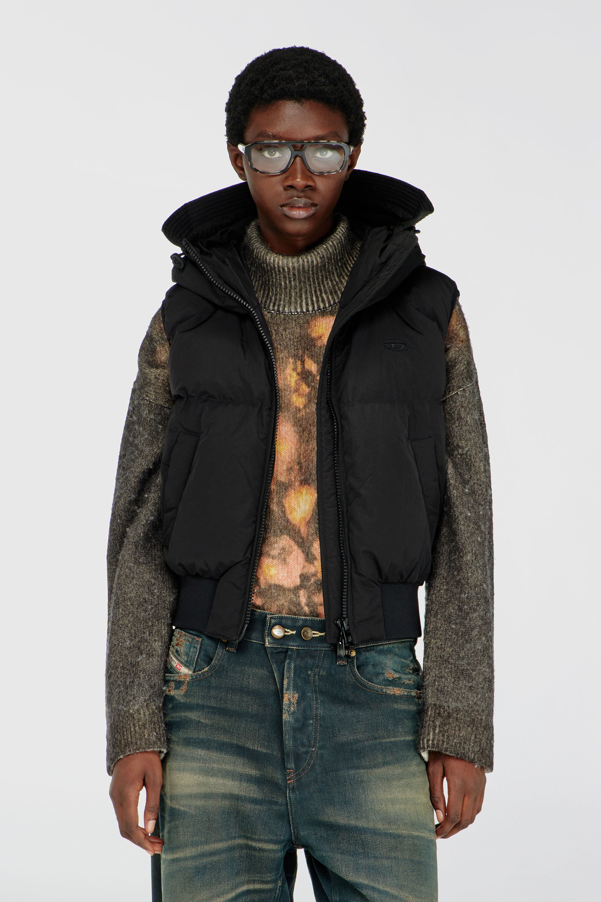 Diesel - W-PEYT-SSL-NEW-P1, Gilet imbottito in nylon crinkle Donna in Nero - 3