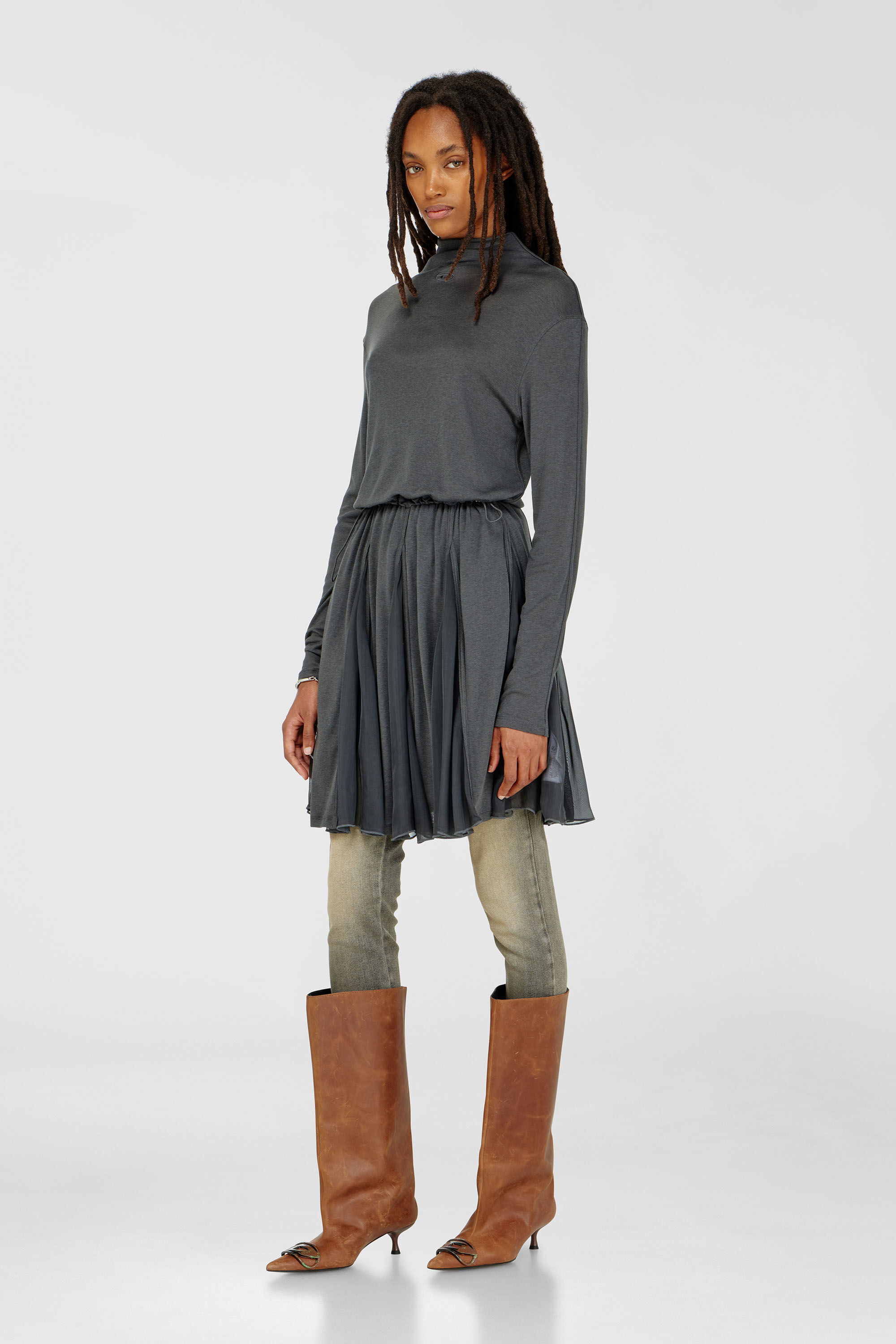 Diesel - D-REI, Abito mini a collo alto in jersey e chiffon Donna in Grigio - 3