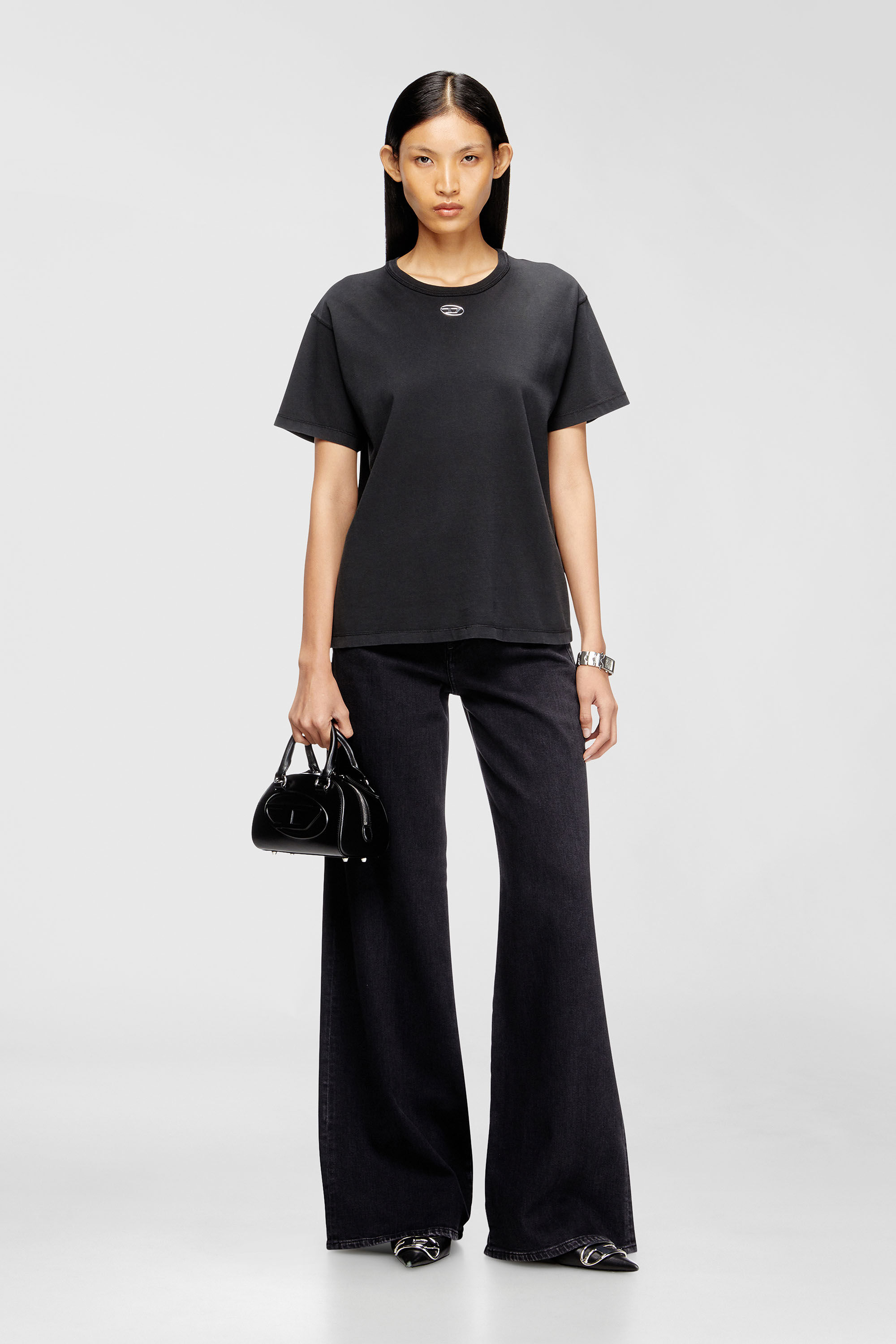 Diesel - T-NORMY-OD-S1, T-shirt in cotone con Oval D metallizzato Donna in Nero - 1