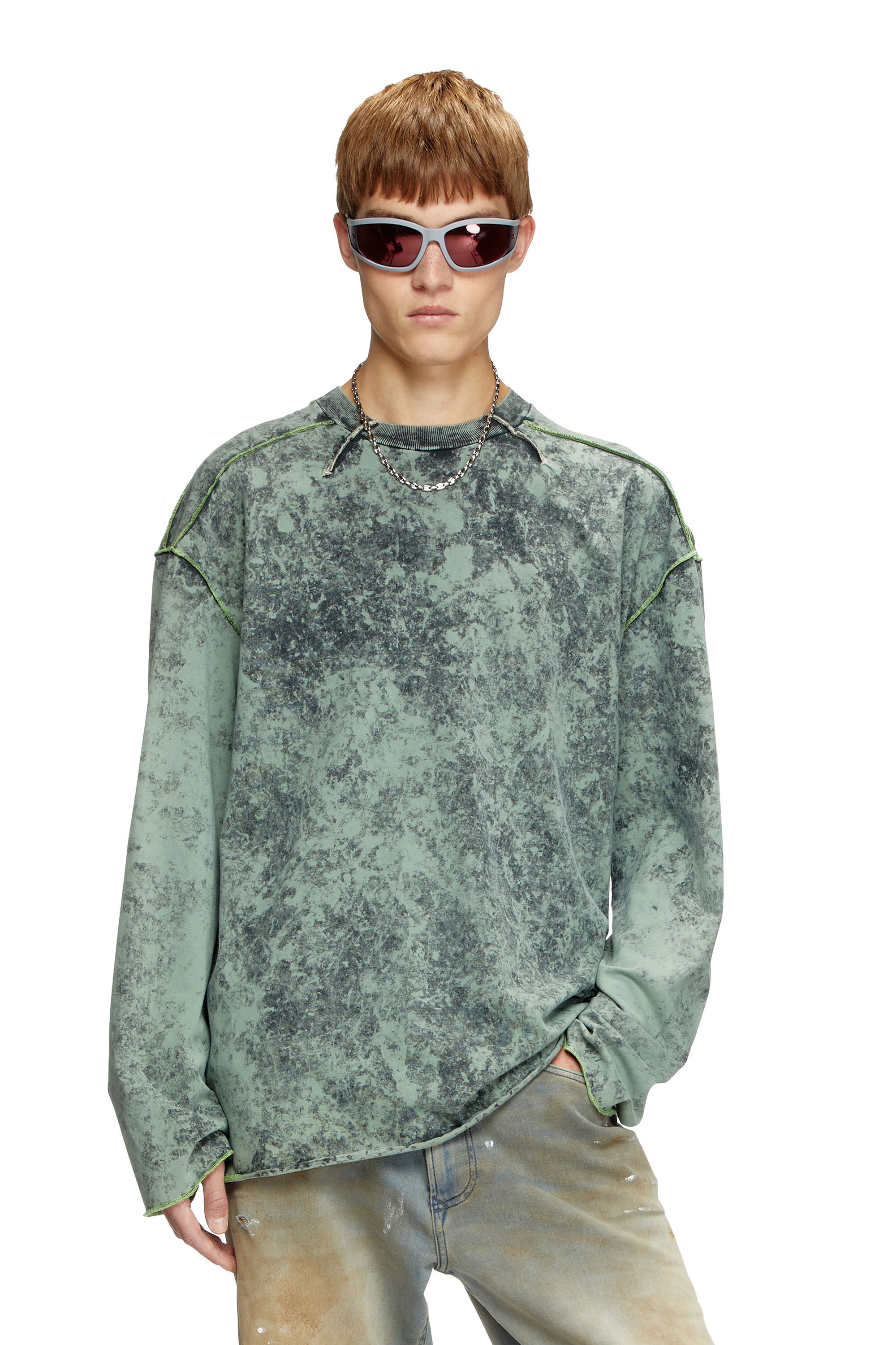 Diesel - T-CRAHOR-LS-R1, T-shirt a maniche lunghe trattata Uomo in Verde - 3