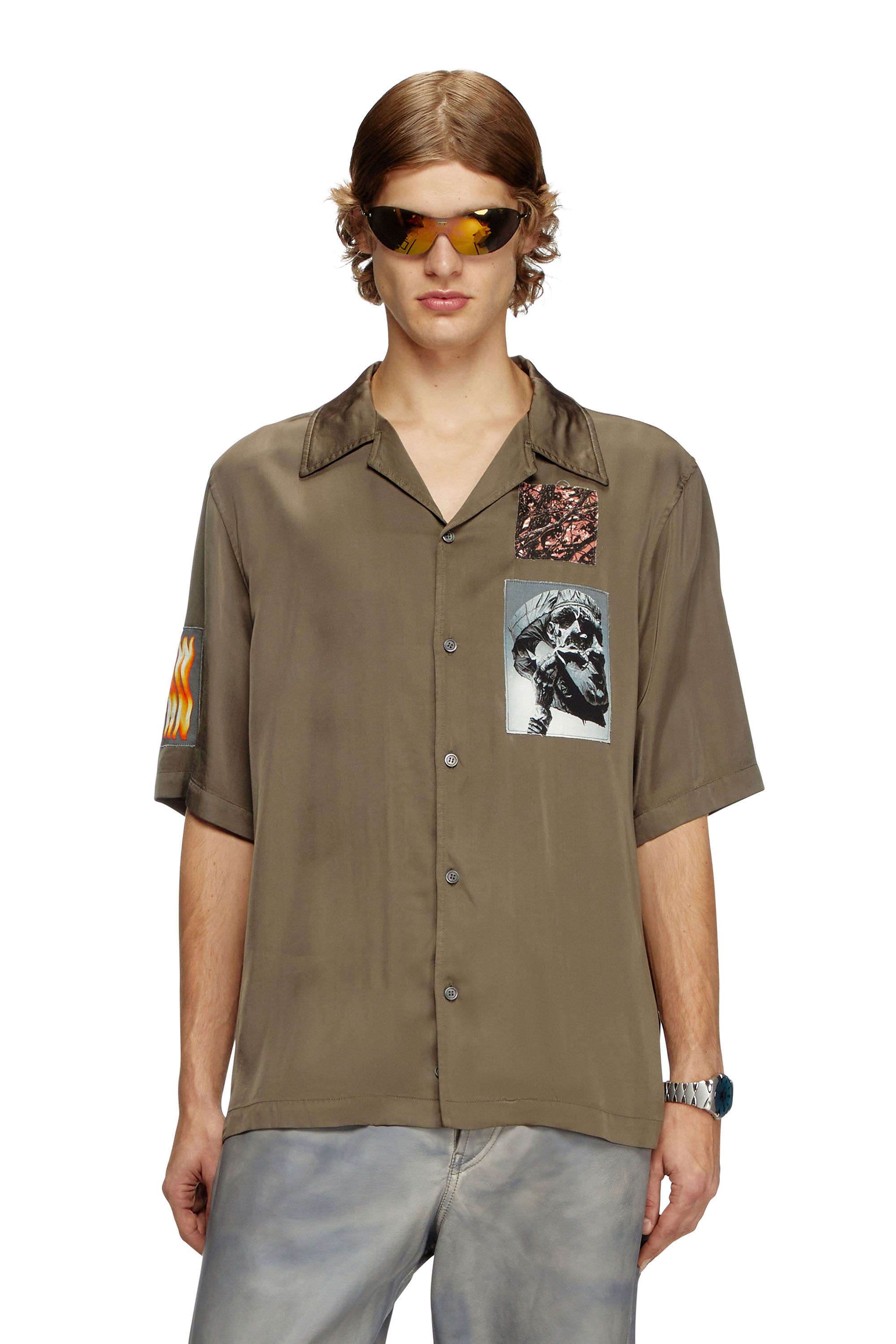 Diesel - S-DAXHE, Camicia a maniche corte in raso con patch Uomo in Verde - 3