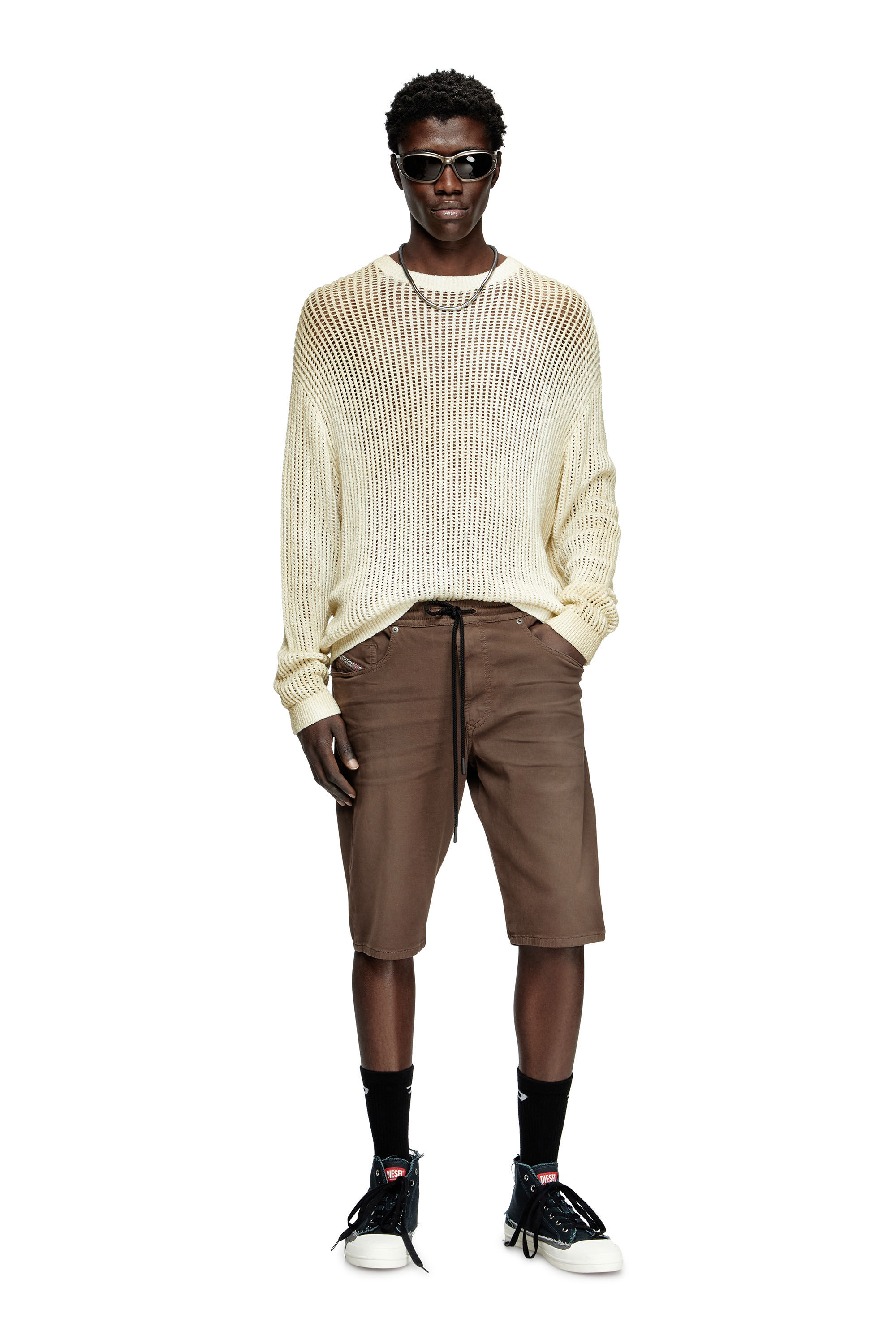 Diesel - 2033 D-KROOLEY-SHORT JOGG, Short chino in JoggJeans Uomo in Marrone - 1