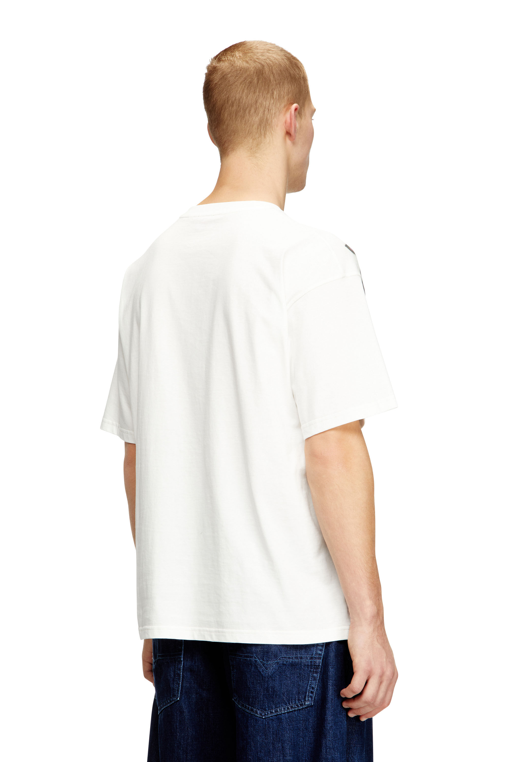 Diesel - T-BOXT-V13, T-shirt in cotone rilassato con stampa digitale Uomo in Multicolor - 4