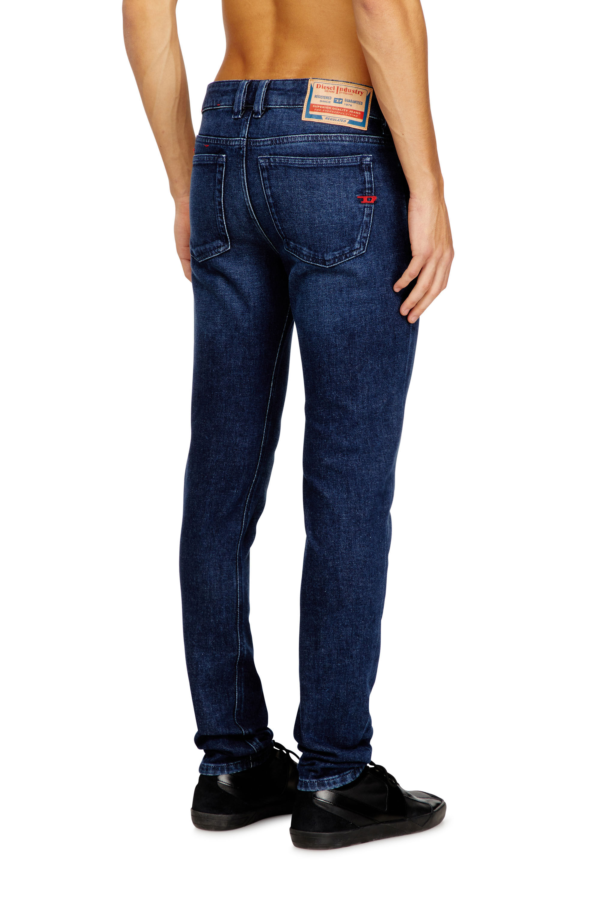 Diesel - Skinny Jeans 1979 Sleenker 0ADBF Uomo, Blu Scuro - Image 3