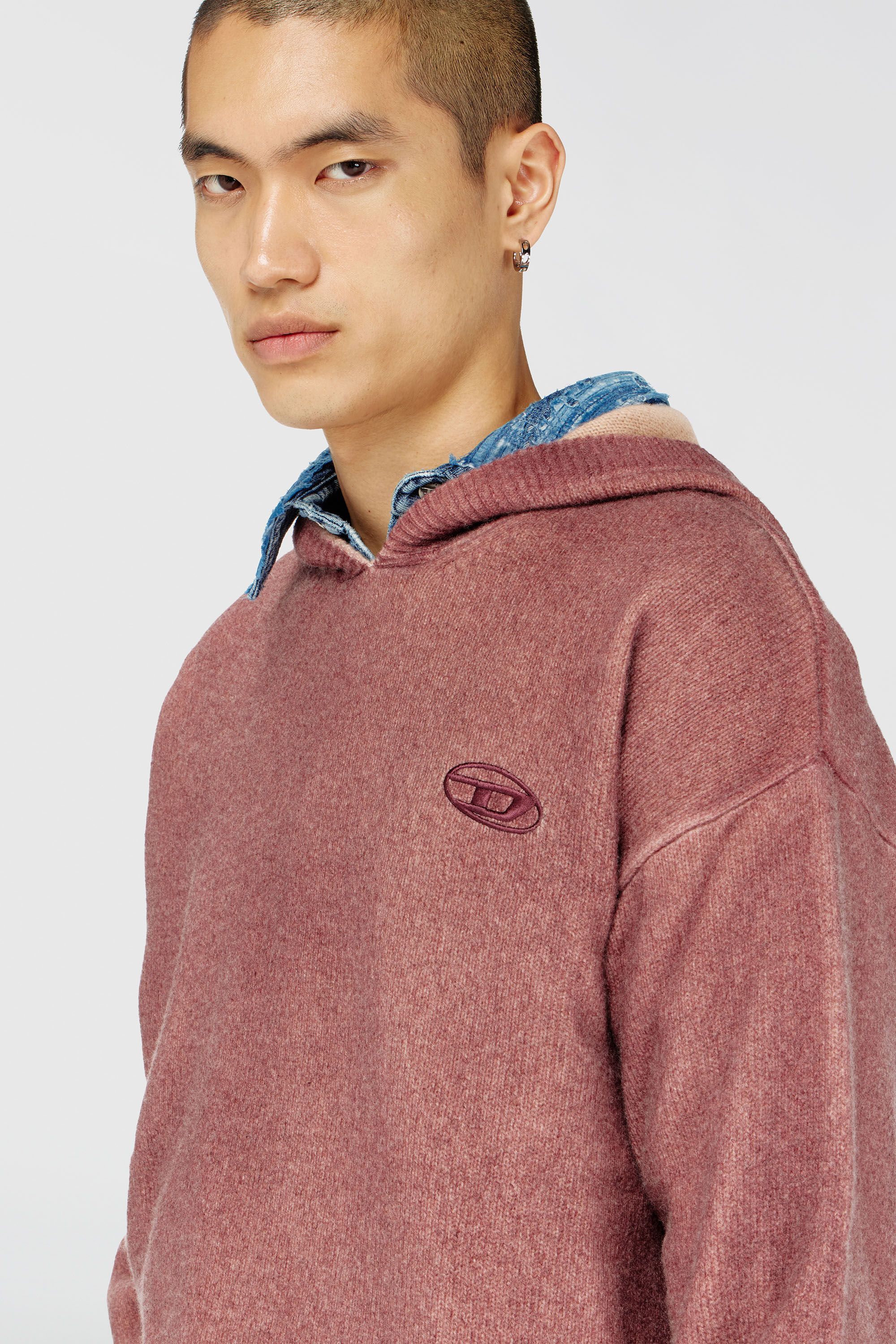 Diesel - K-PICKLED, Hoodie doppia tintura in maglia misto lana Uomo in Rosso - 5