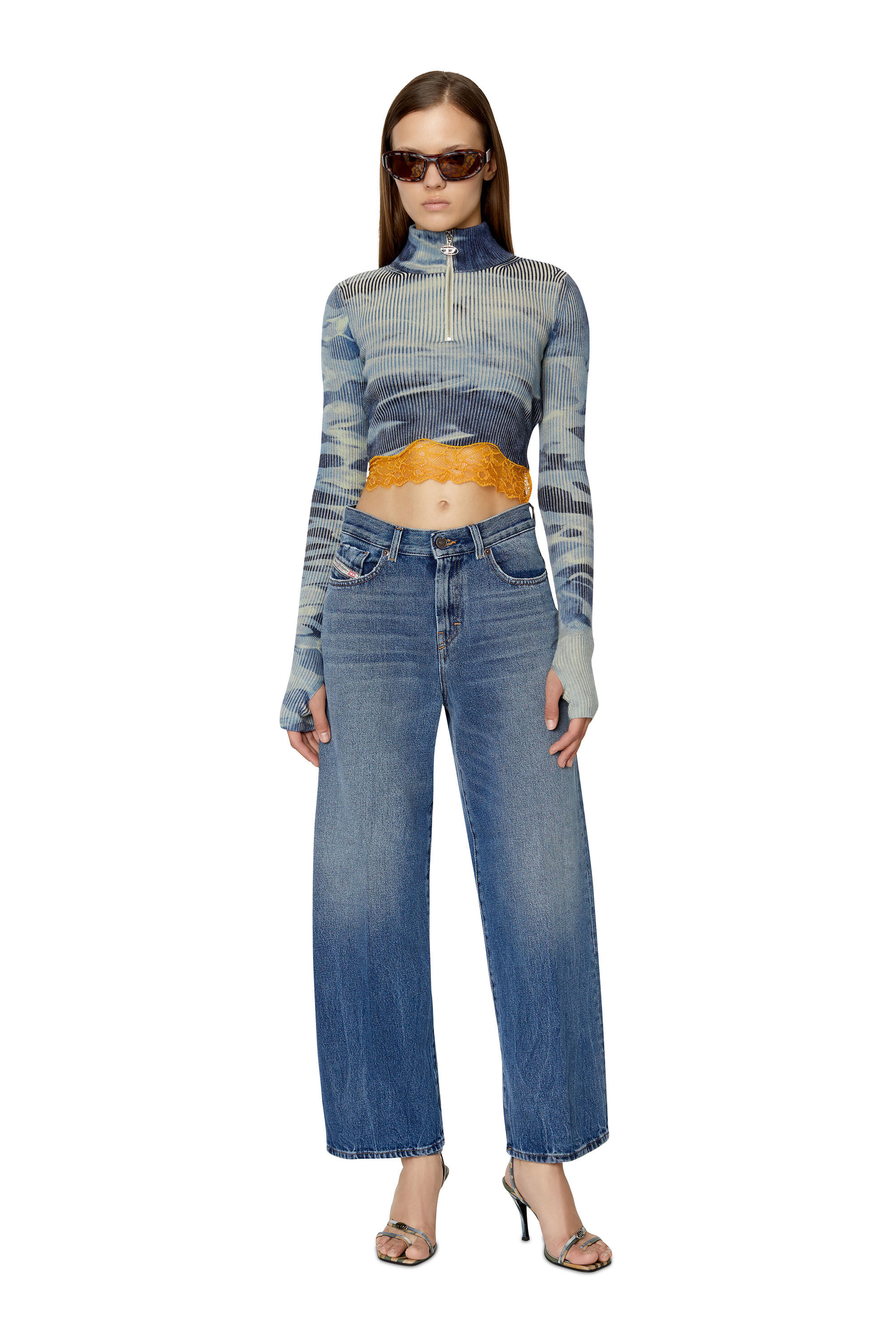 Diesel - 2000 09E03 Bootcut and Flare Jeans, Blu medio - Image 1