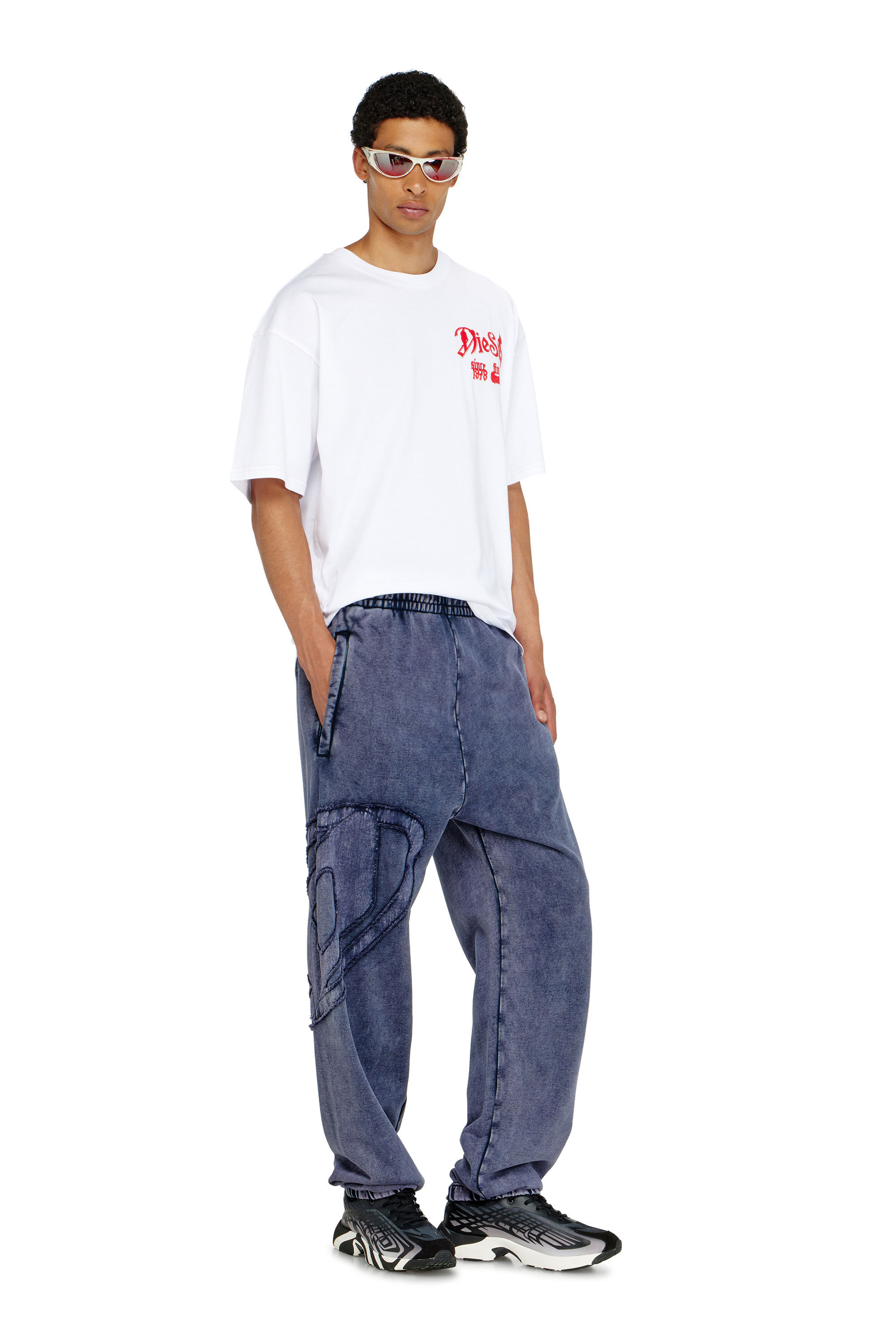 Diesel - P-MARKY-DEN, Pantaloni in cotone biologico con patch Oval D Uomo in Blu - 1