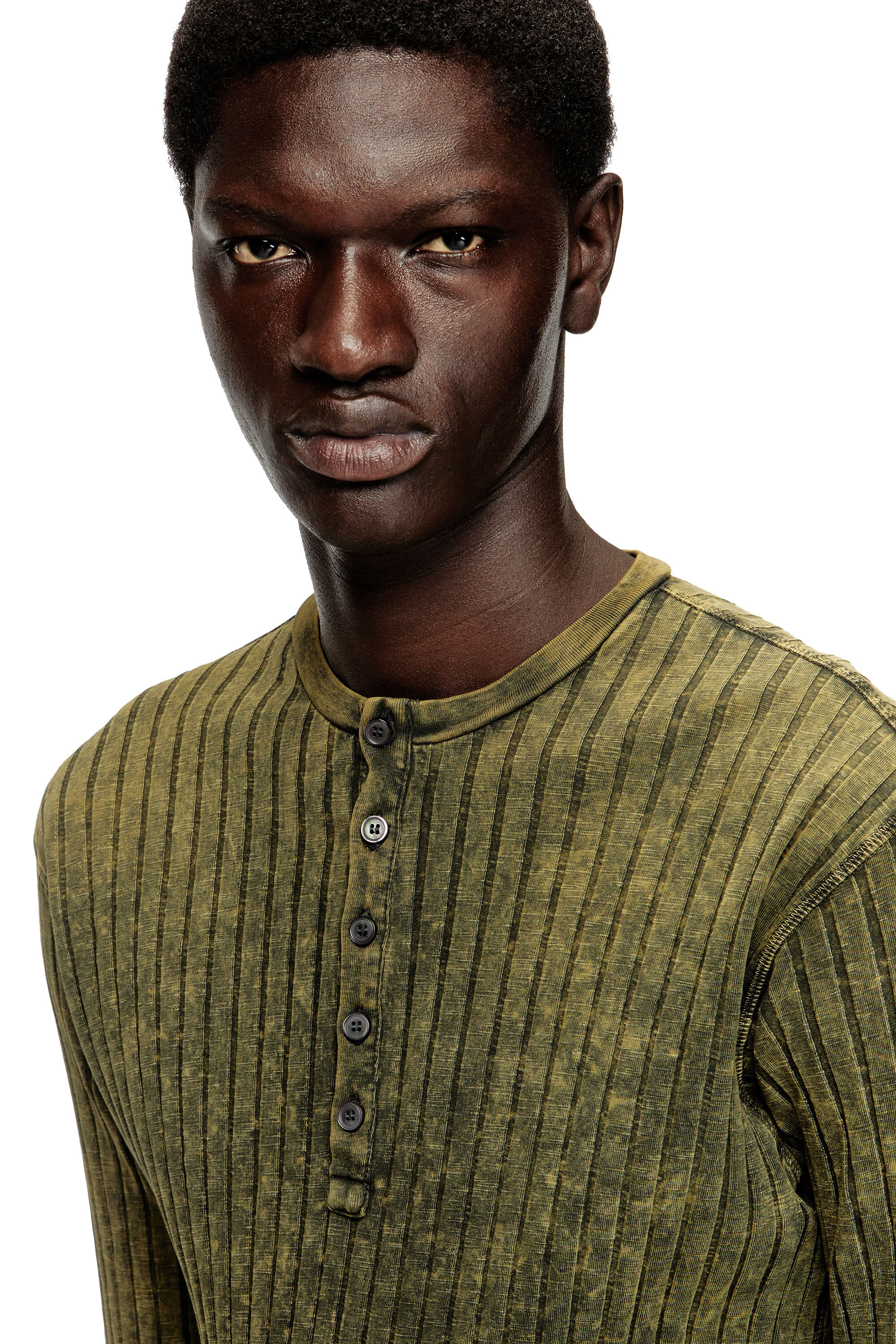 Diesel - T-ALLY, Top Henley a coste in jersey trattato Uomo in Verde - 5