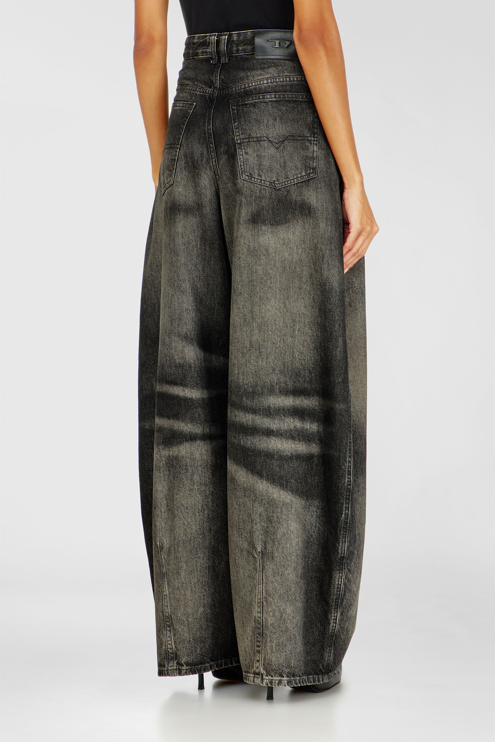Diesel - Relaxed Jeans 1987 D-Khelz 09R33 Donna, Nero/Grigio scuro - Image 5
