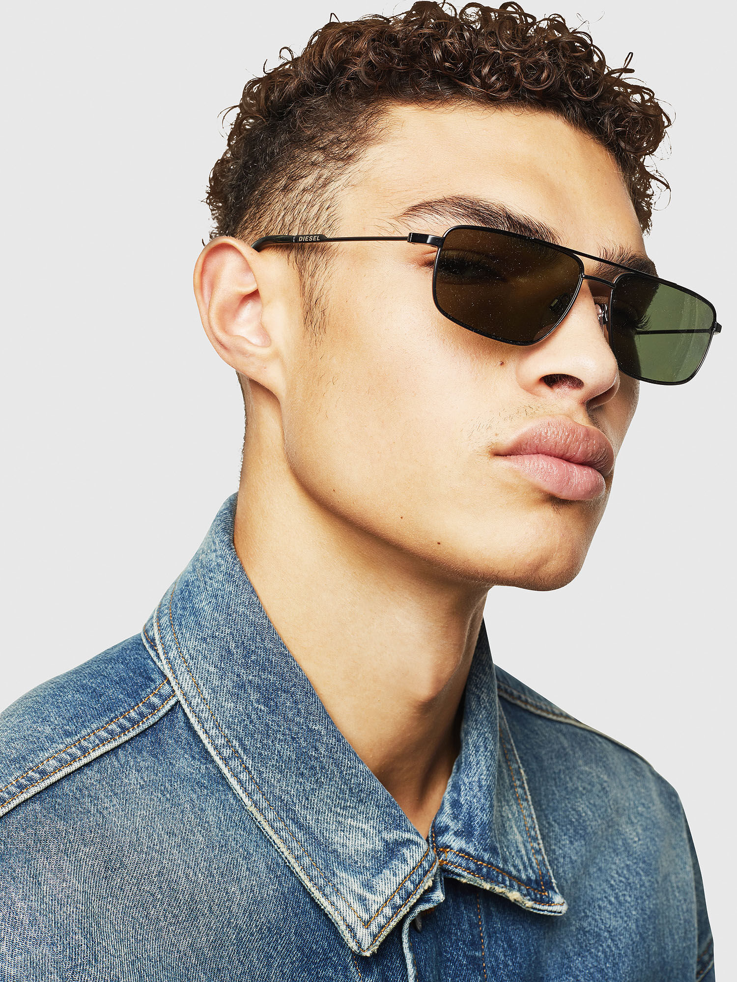 Diesel - DL0308, Occhiali navigator con lenti polarizzate Uomo in Nero - 4