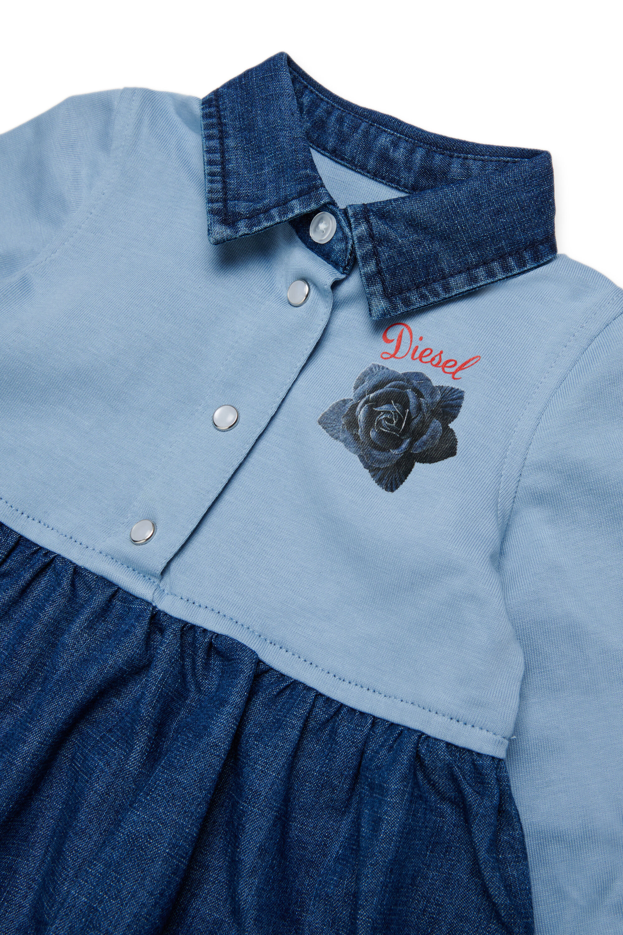 Diesel - DROSEB, Abito camicia in cotone e denim con stampa rose Donna in Blu - 3