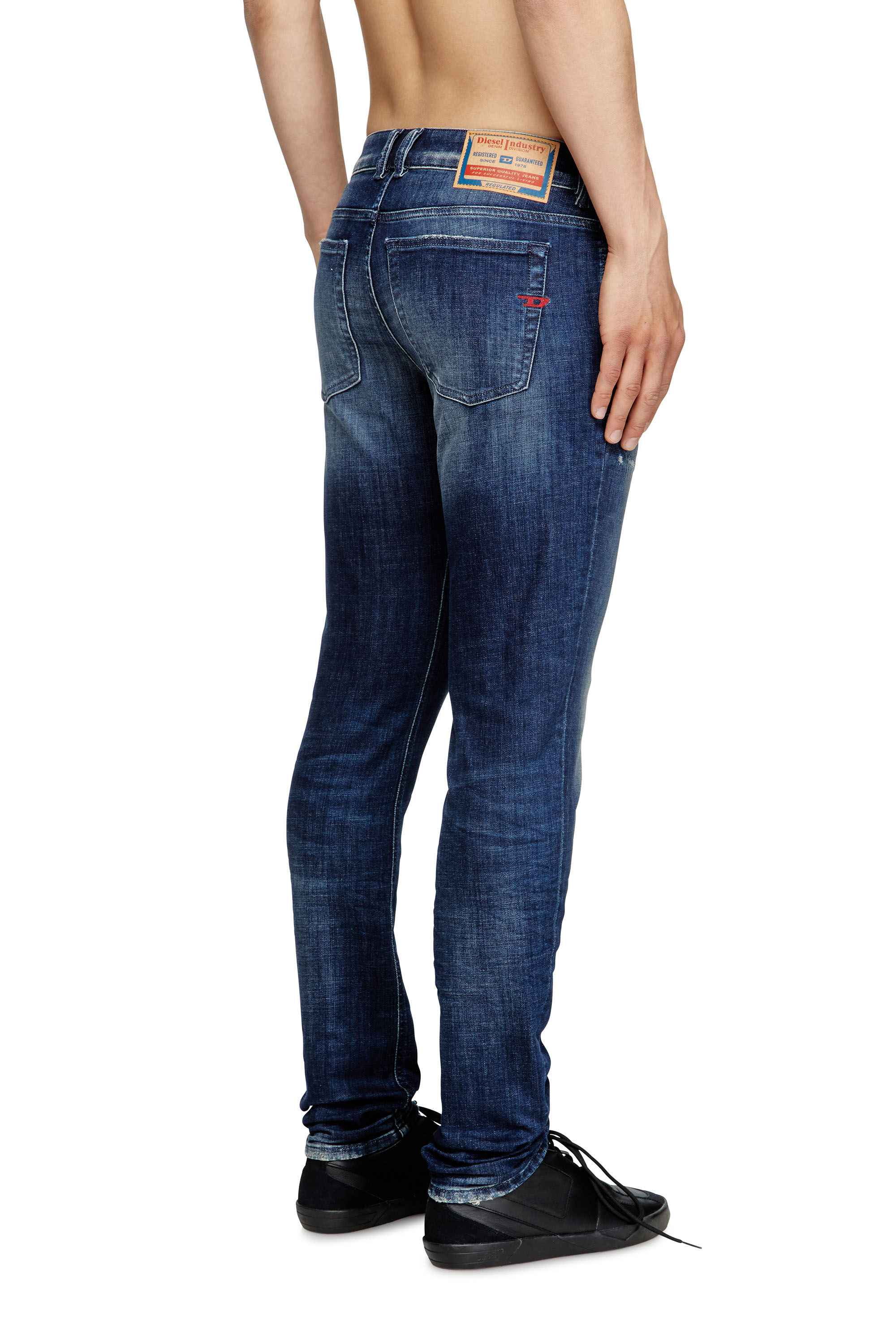 Diesel - Skinny Jeans 1979 Sleenker 09L97 Uomo, Blu Scuro - Image 4
