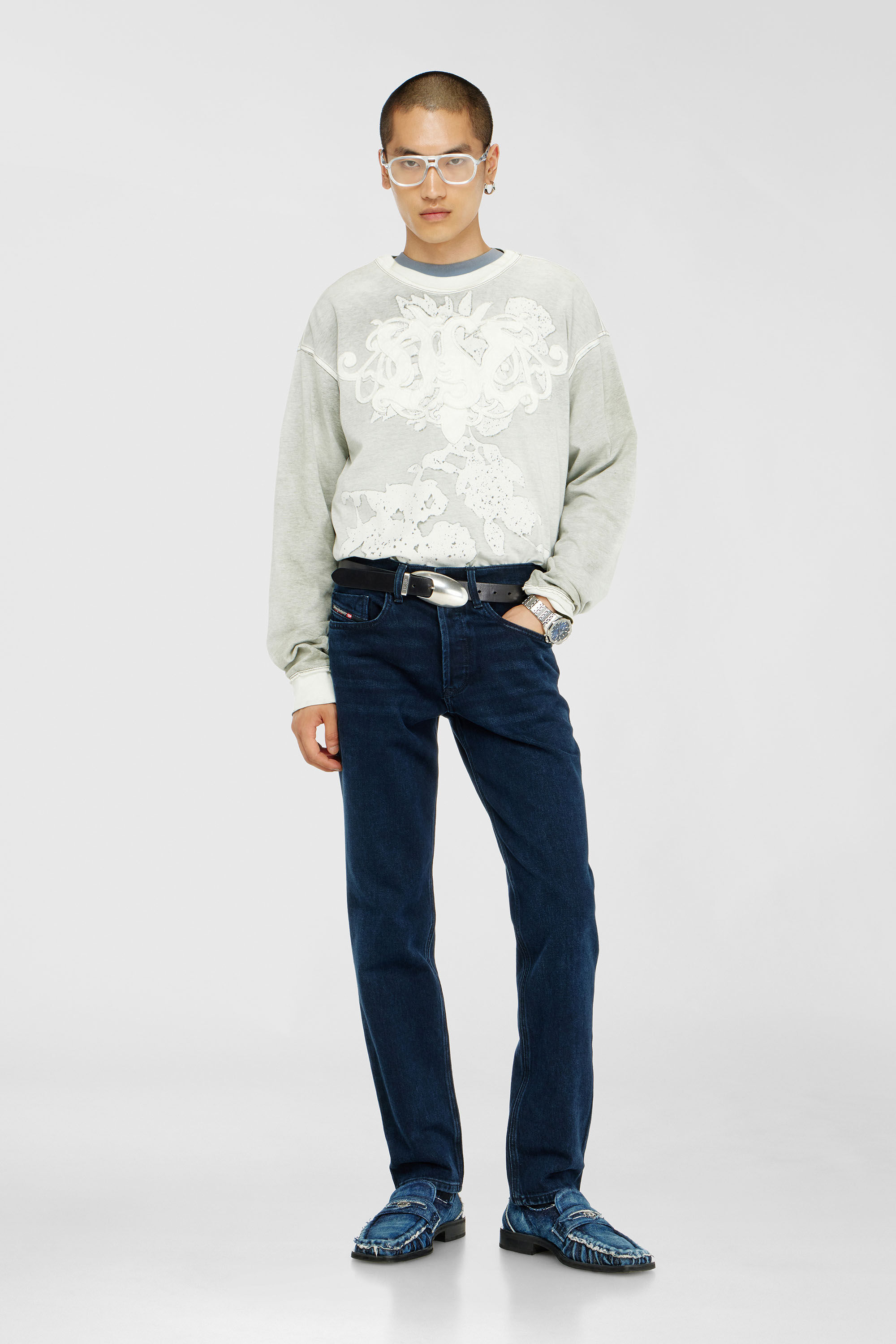 Diesel - Regular Jeans 2023 D-Finitive 0KBBJ Uomo, Blu Scuro - Image 1
