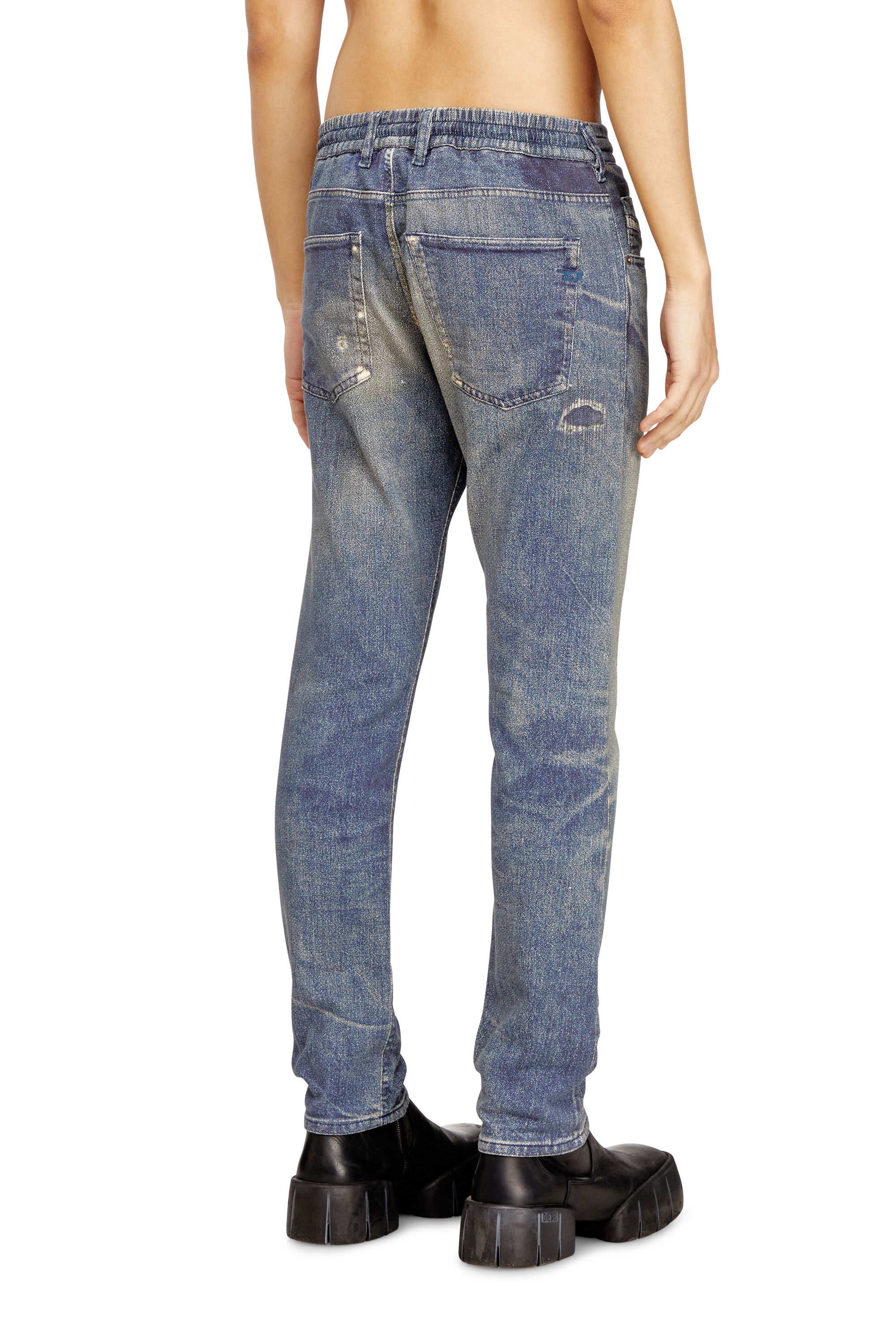 Diesel - Regular 2032 D-Krooley Joggjeans&reg; 068UT Uomo, Blu medio - Image 3