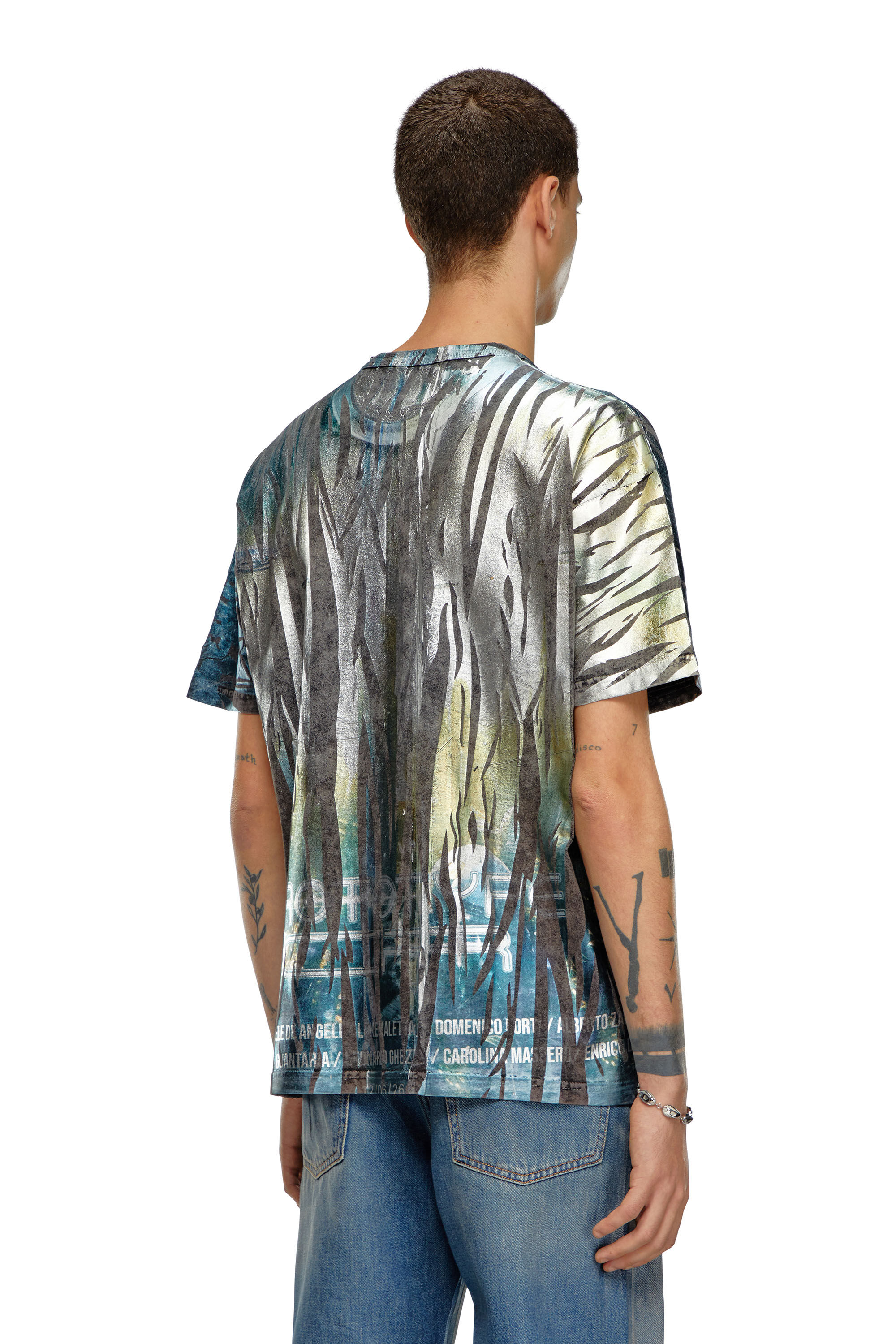 Diesel - T-BORD-Q1, Uomo T-shirt con trattamento laminato stropicciato in Multicolor - Image 4
