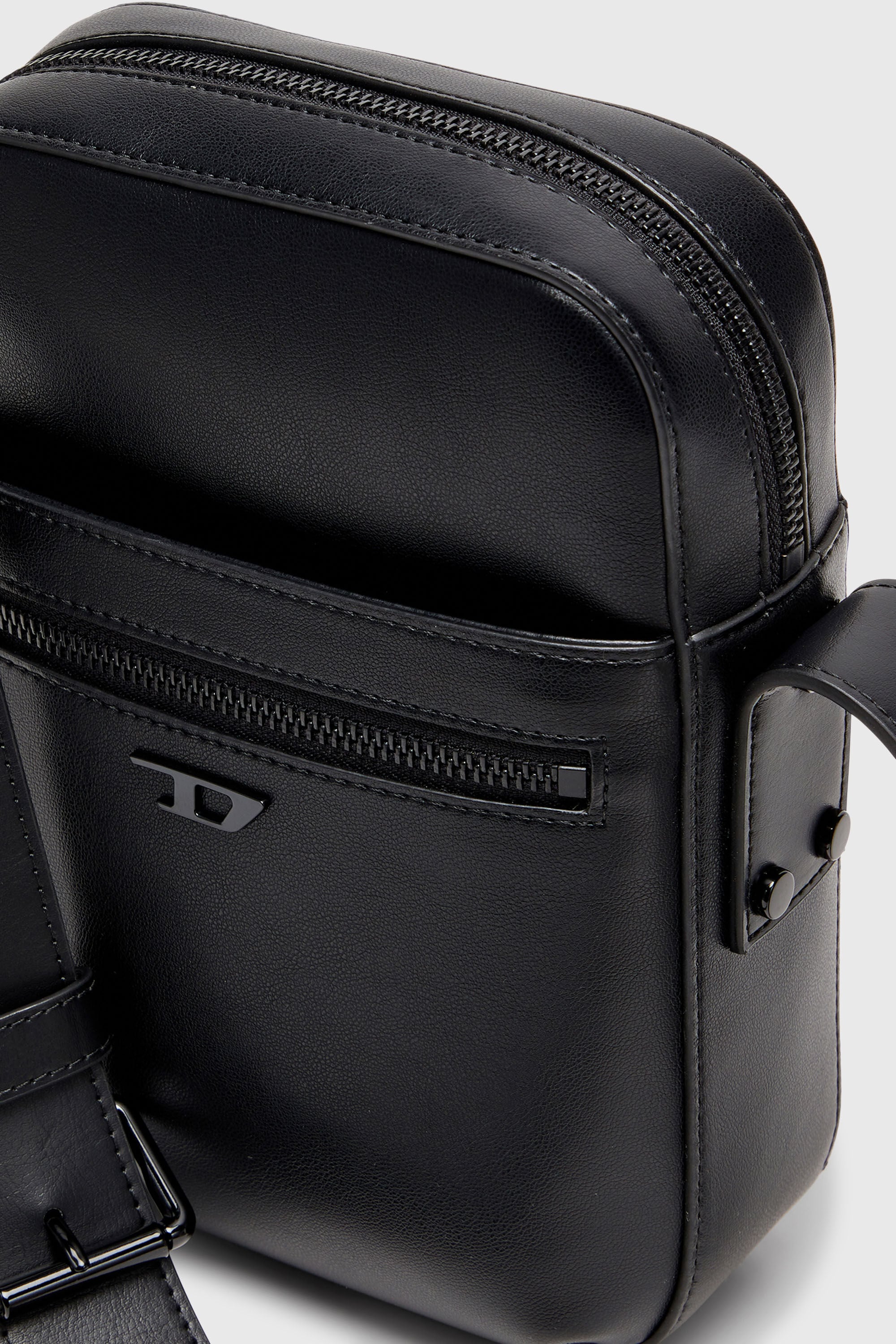 Diesel - RIVET-D CROSSBODY, Rivet-D - Borsa a tracolla in PU con dettagli rivet Uomo in Nero - 5