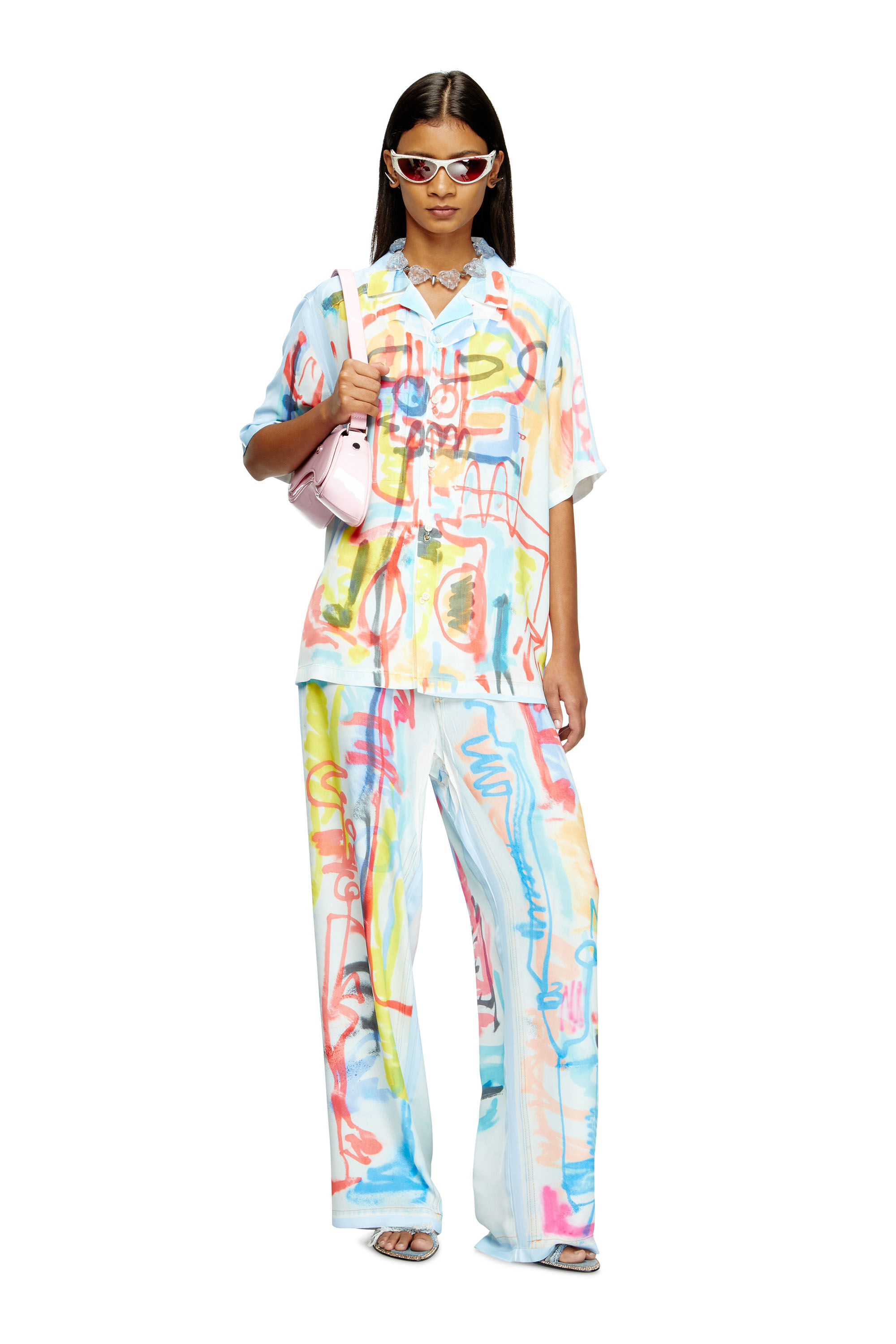 Diesel - C-PAROSHORT-GRAFFITI-AFR, Camicia bowling in raso con stampa graffiti Unisex in Blu - 6