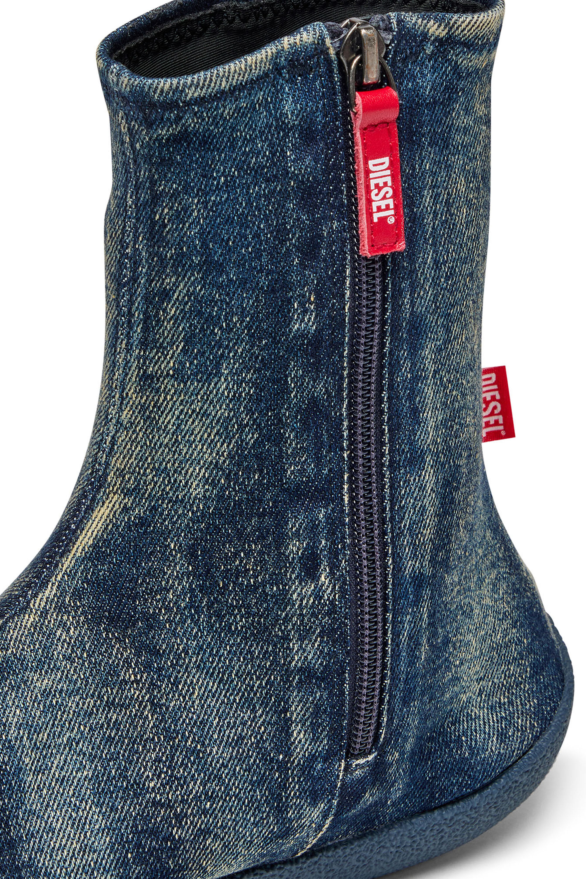 Diesel - D-SHOCK BT, D-Shock Bt-Stivaletto a calzino in denim solarizzato Uomo in Blu - 4