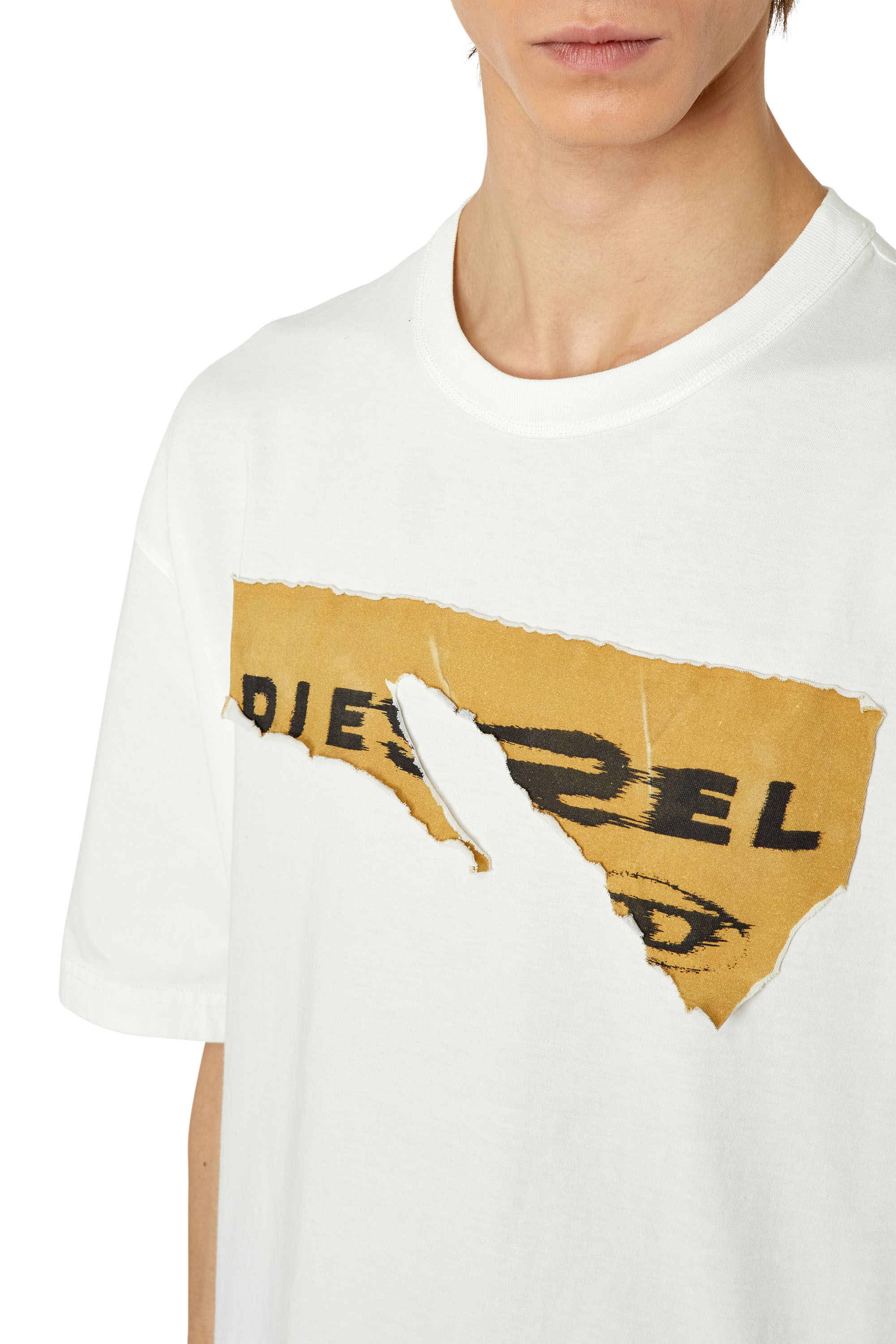 Diesel - T-WASH-POFF, T-shirt con patch peel-off Uomo in Bianco - 4