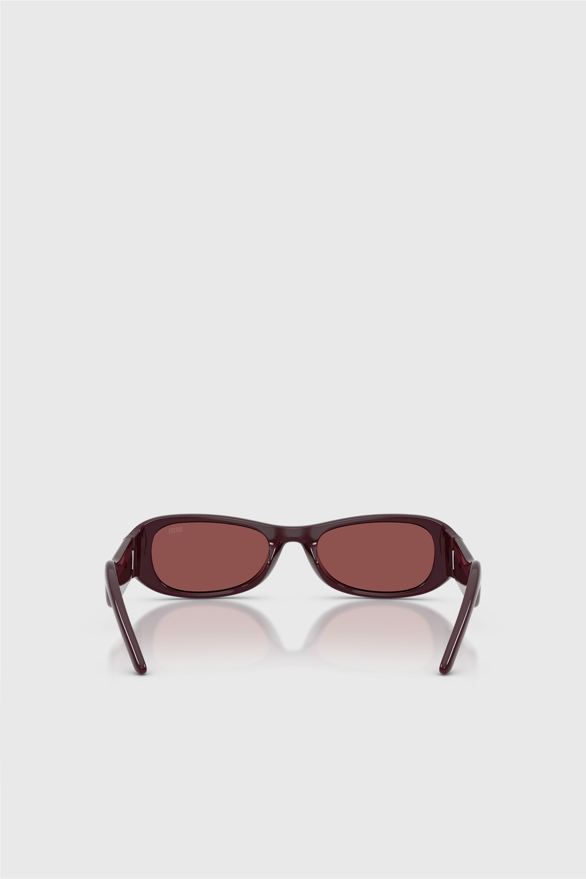 Diesel - 0DL3020U, Unisex's Pillow Sunglasses in Burgundy - 4