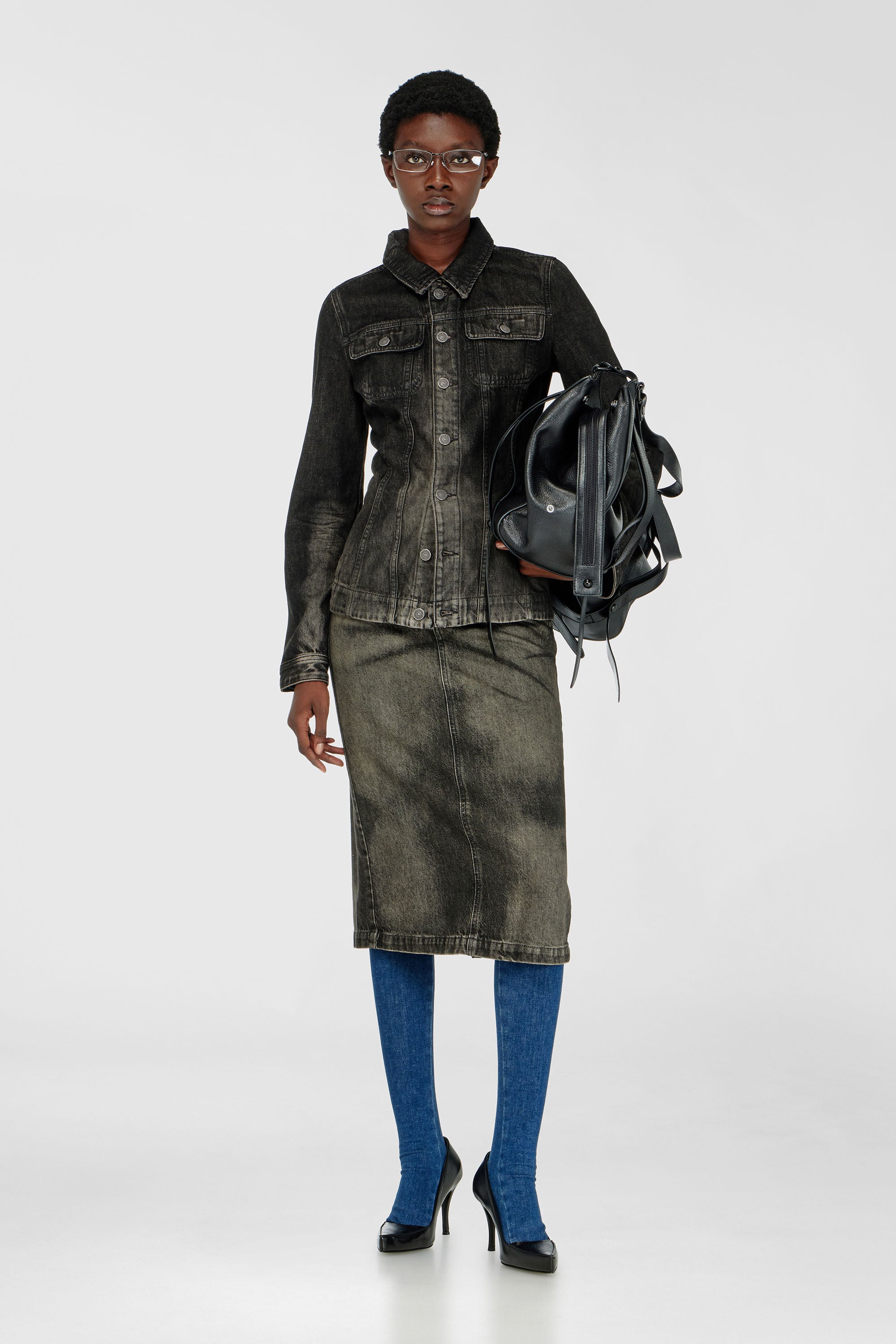Diesel - DE-KATERIN-FSJ, Woman's Fitted trucker jacket in dirty-effect denim in Black/Dark grey - 1