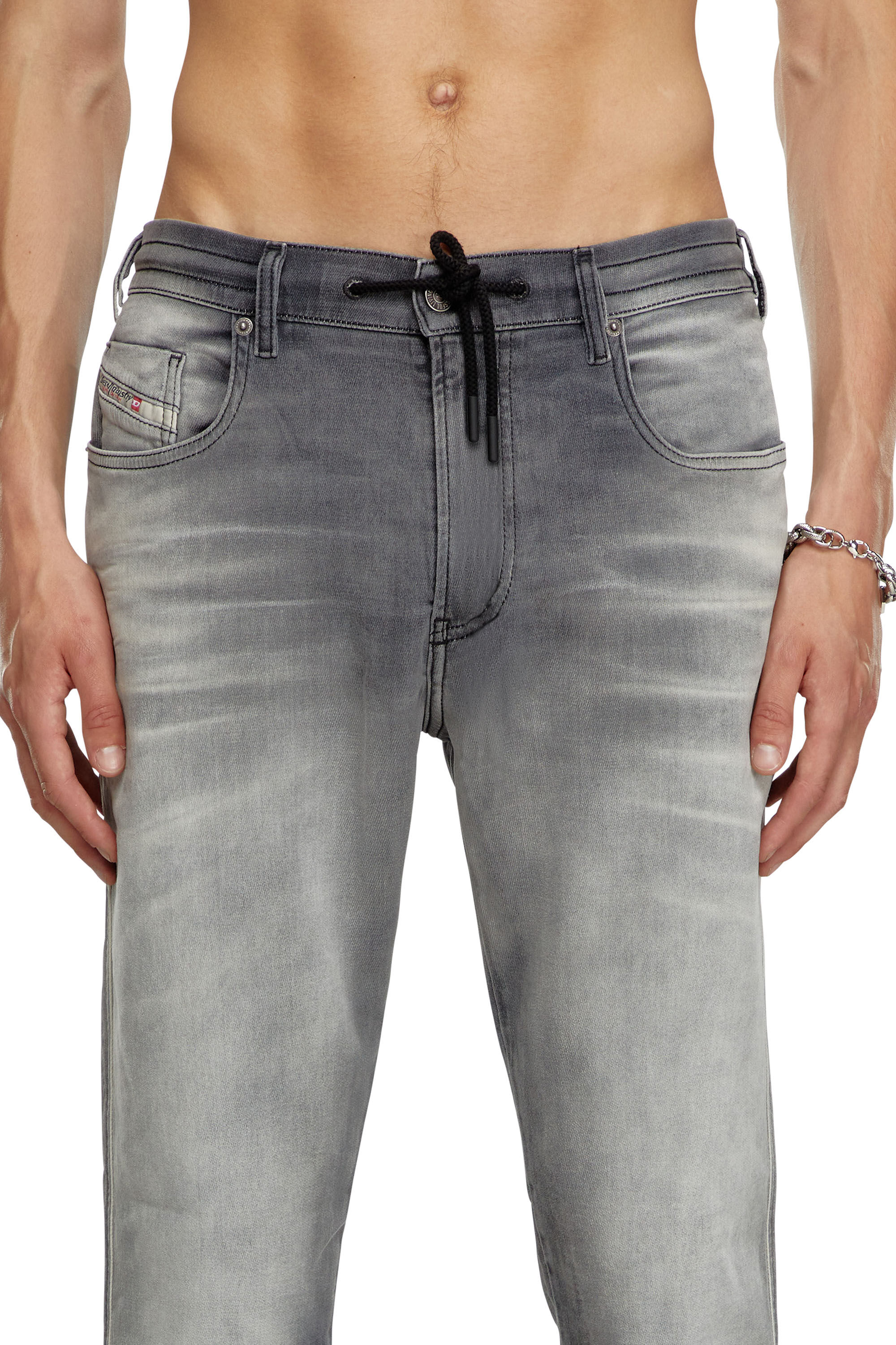 Diesel - Slim 2060 D-Strukt Joggjeans® 068LR Uomo, Grigio scuro - Image 5