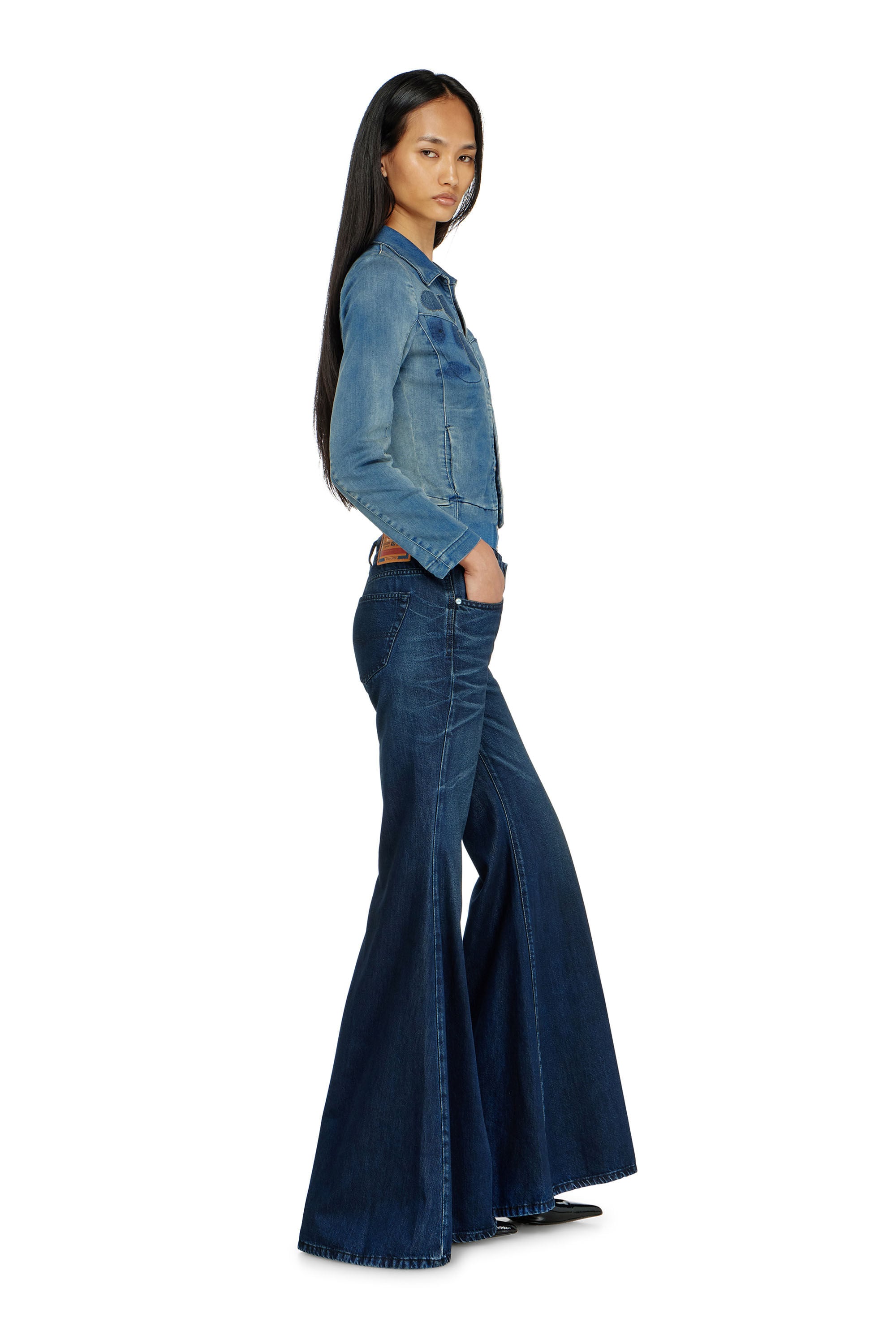 Diesel - Woman's Flare Jeans 1970 D-Bleess 09N21, Dark Blue - 2