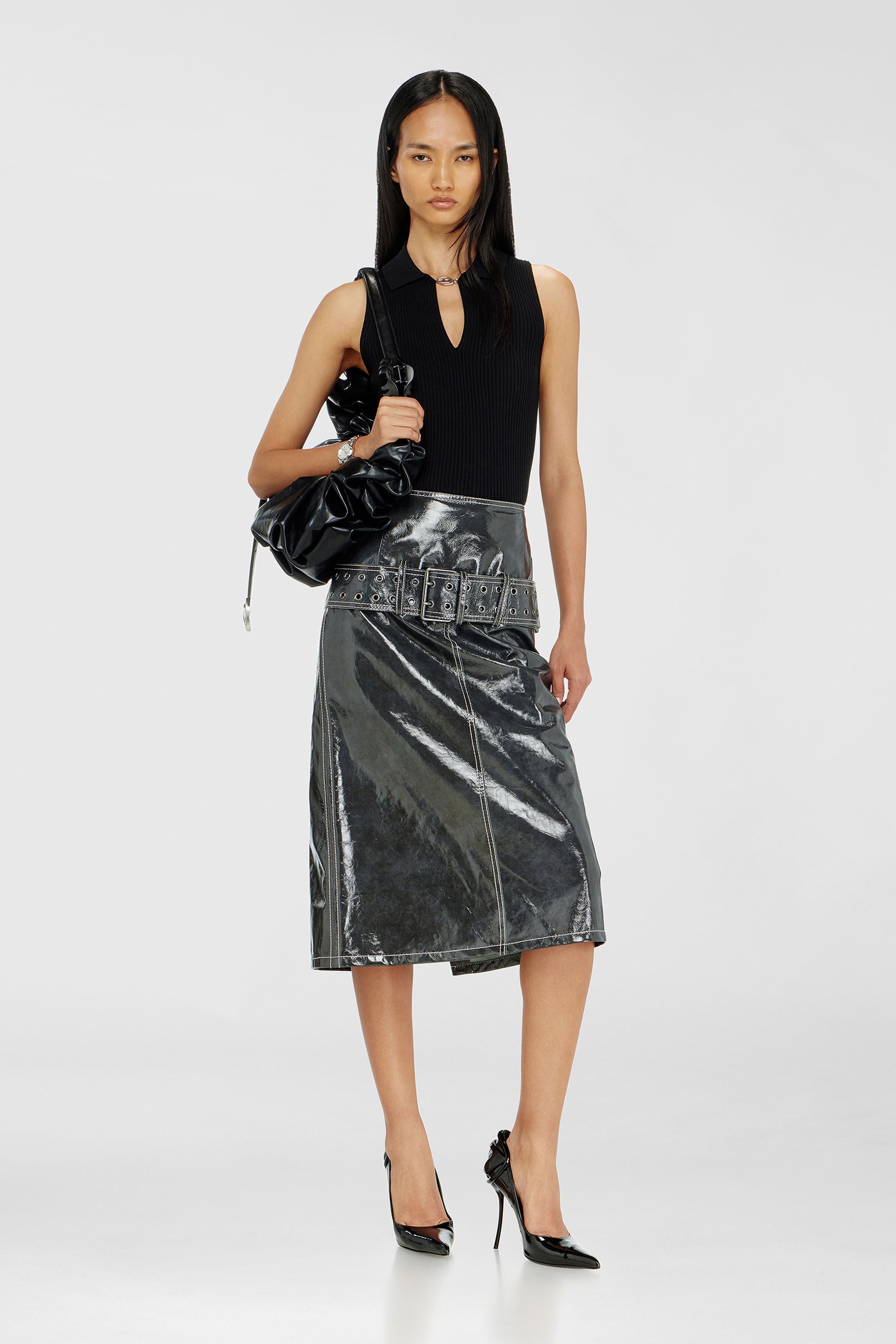 Diesel - M-LILITA, Top polo smanicato a costine in misto seta Donna in Nero - 1
