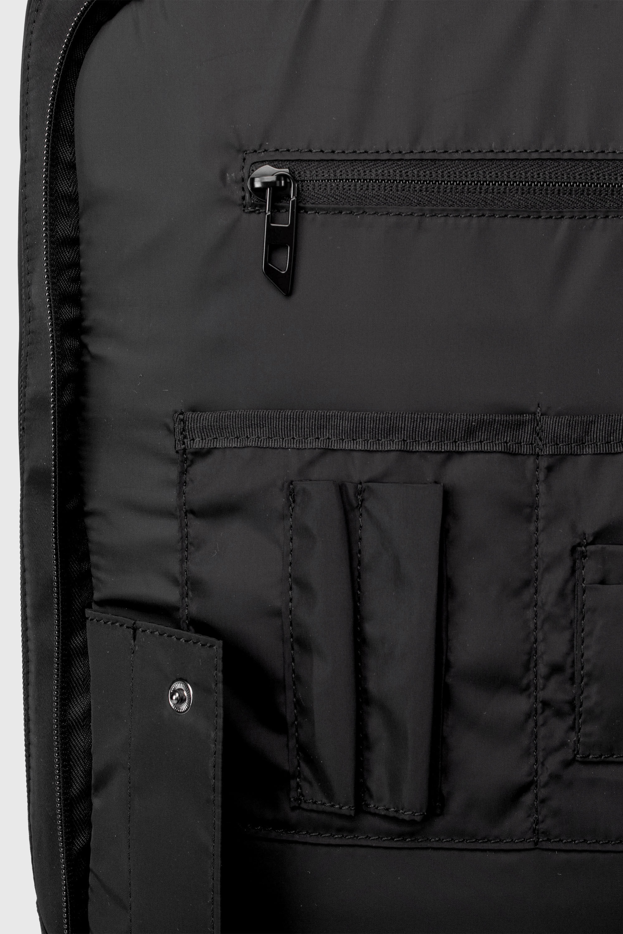 Diesel - DIESEL PC STRONG IMAGE BACKPACK- DSB005, Zaino da viaggio capiente e resistente Unisex in Nero - 6