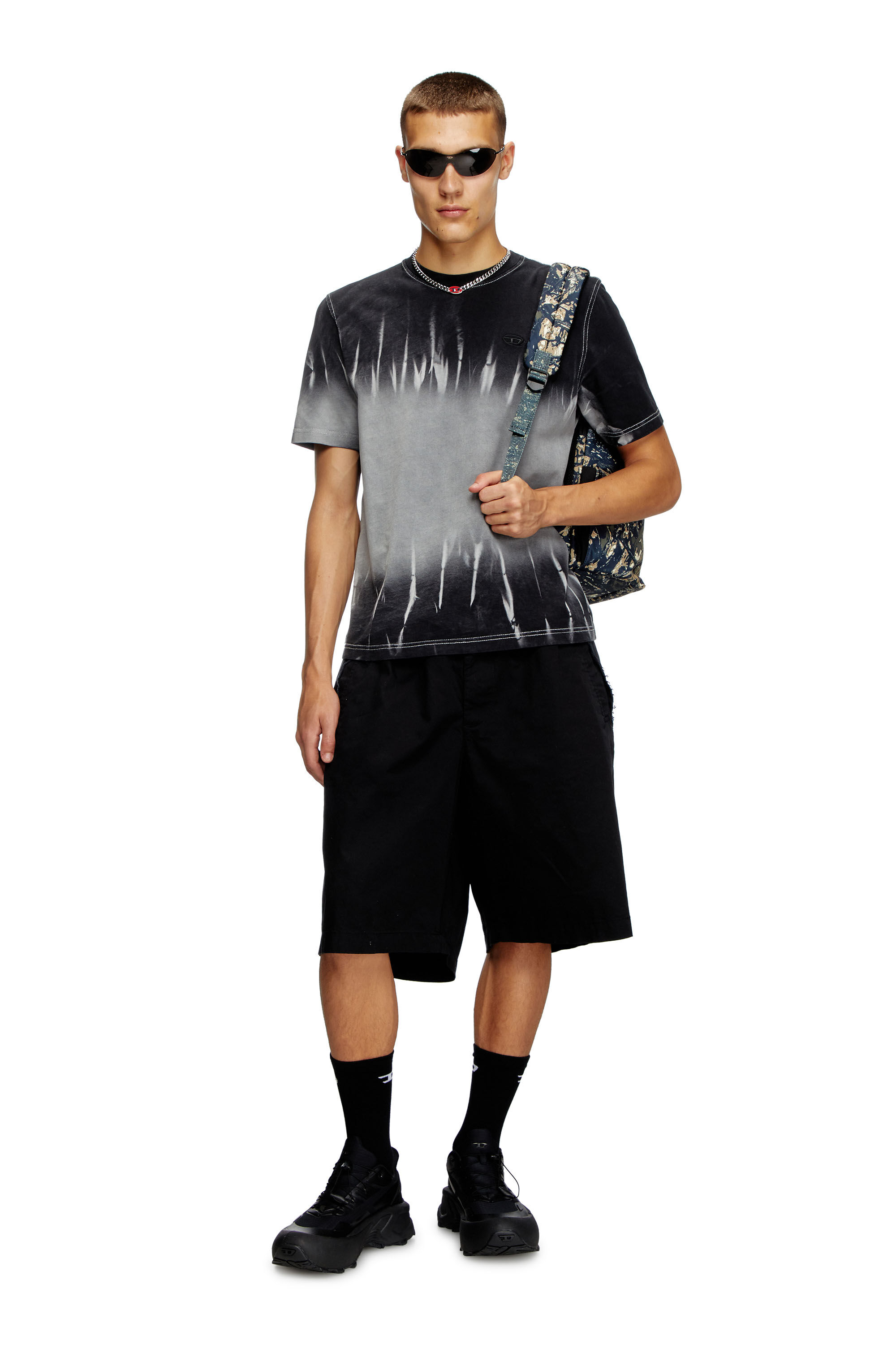Diesel - T-ADJUST-R21, T-shirt tie-dye con ricamo logo Uomo in Nero - 1