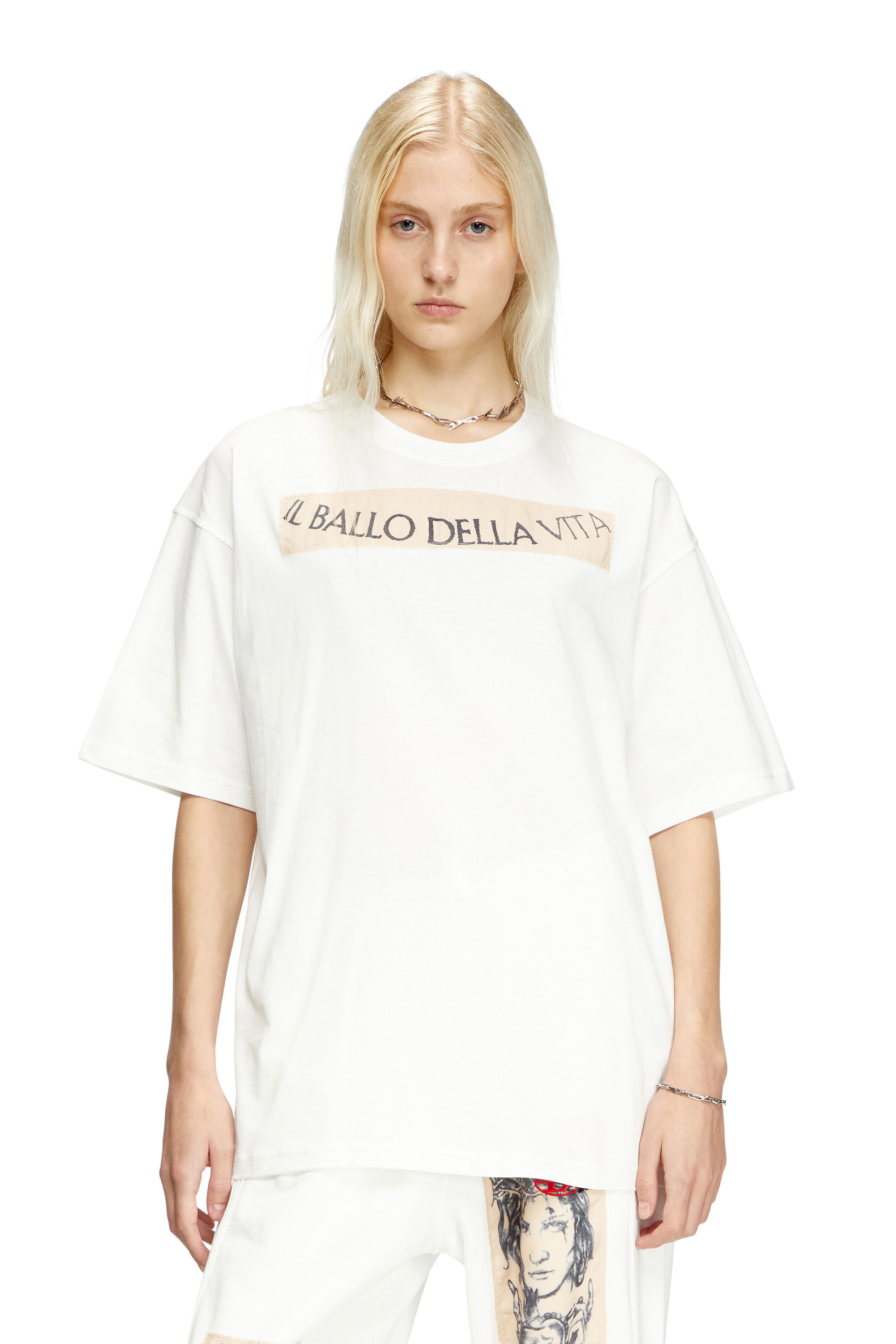 Diesel - T-BOXT-BALLO-DD, T-shirt con patch tattoo Unisex in Bianco - 5