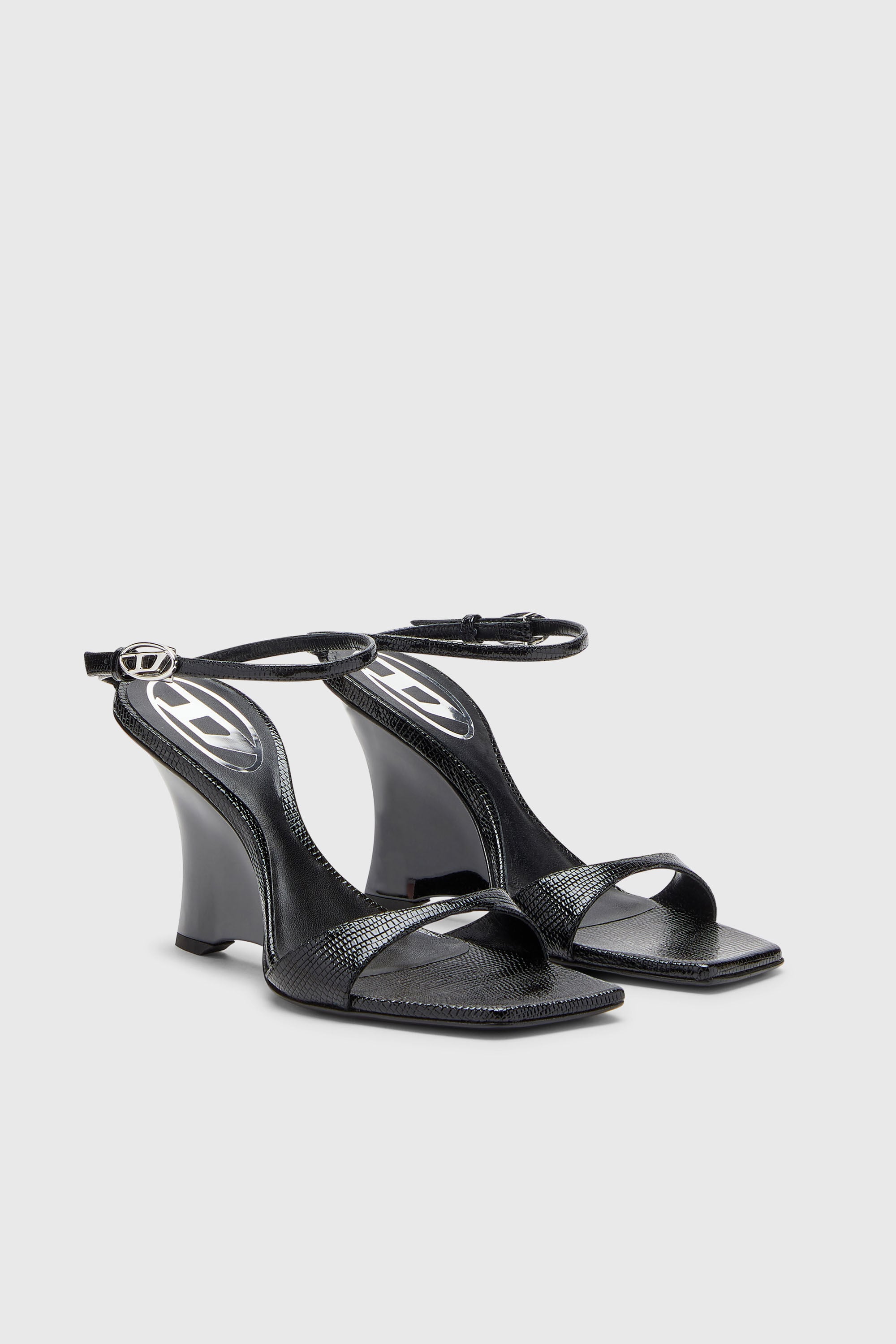 Diesel - D-AMBER SANDAL WEDGE, D-Amber-Sandali a zeppa in pelle effetto lucertola Donna in Nero - 2