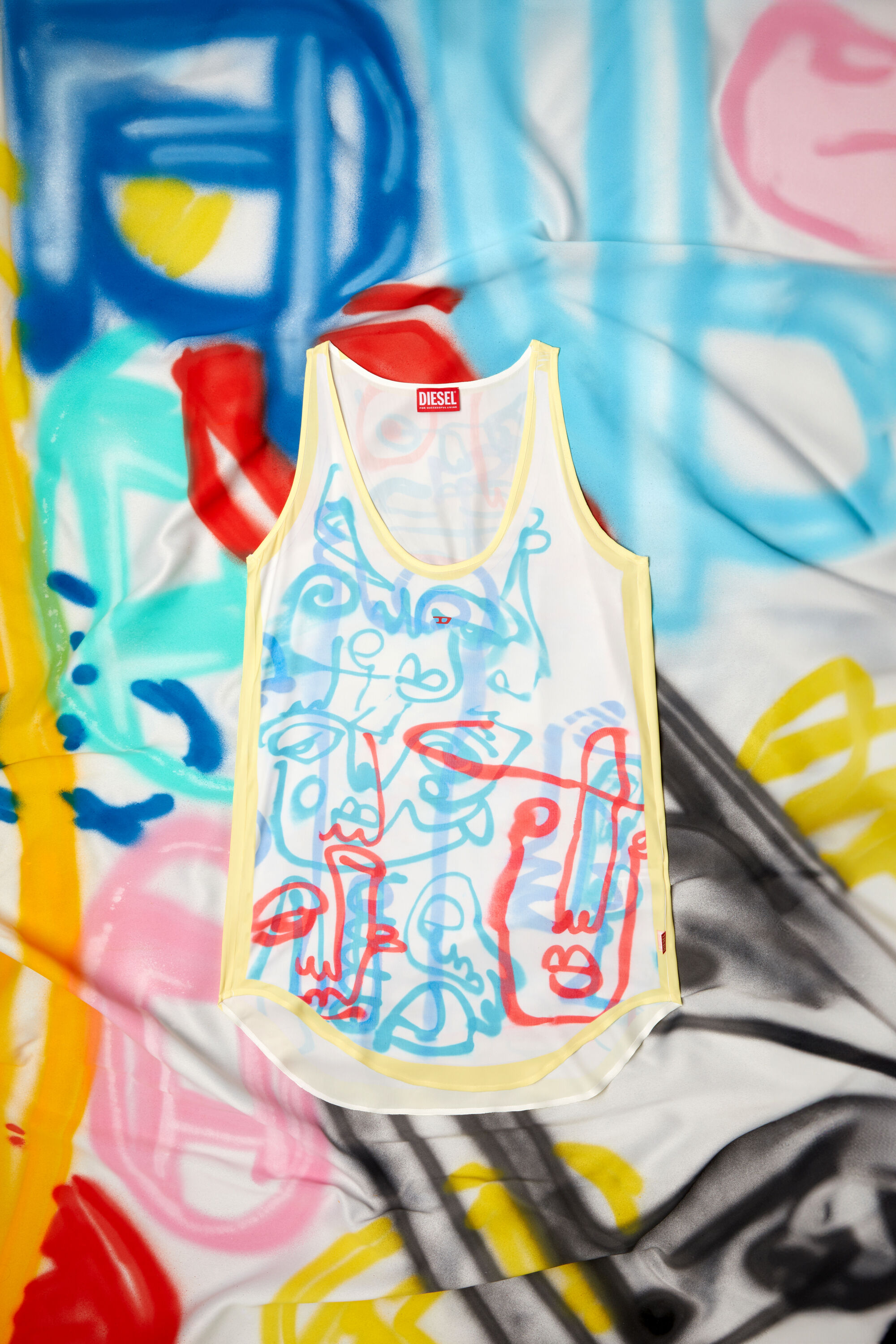 Diesel - D-LINZ-GRAFFITI-AFR, Tank top in raso con stampa graffiti Donna in Multicolor - 2