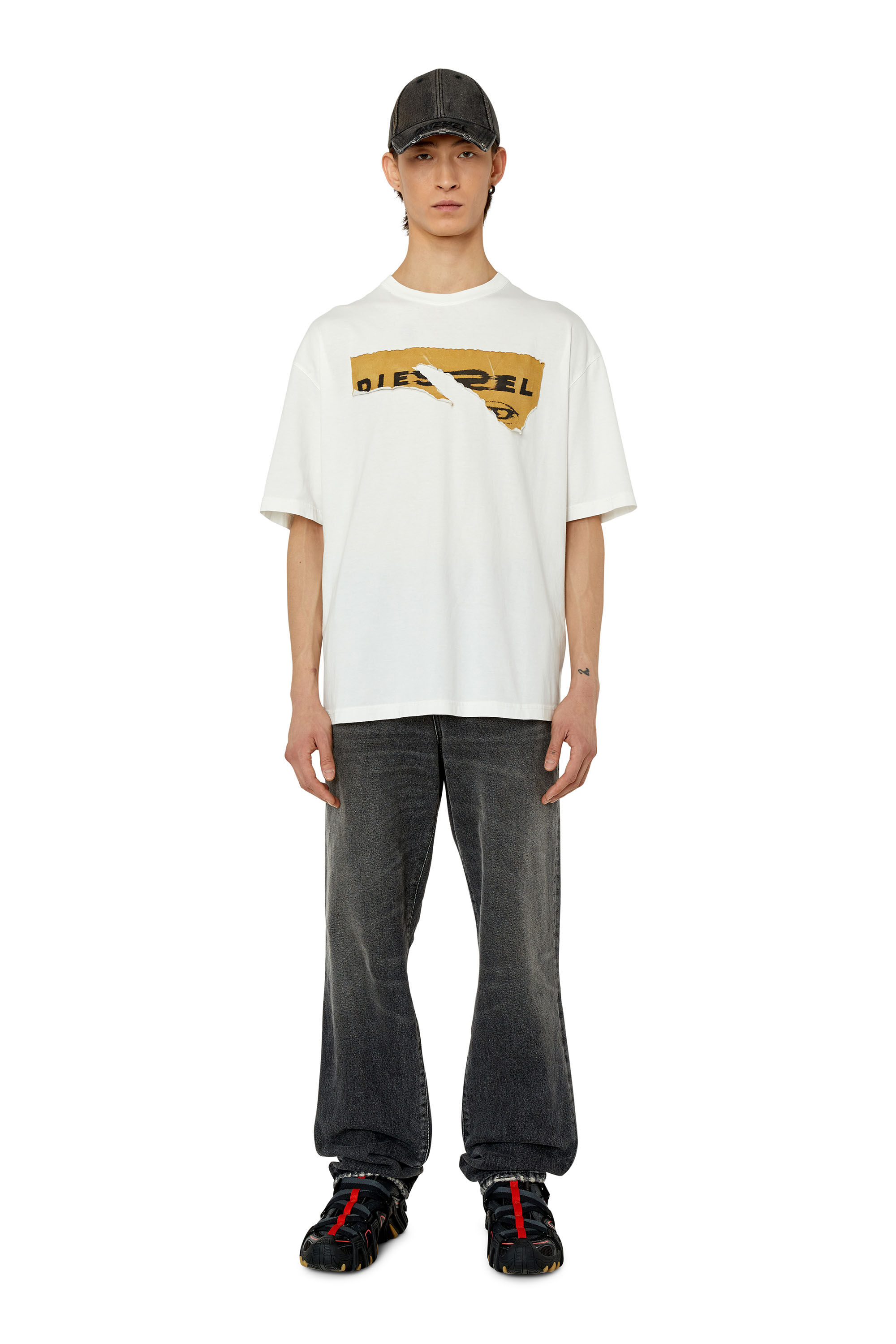 Diesel - T-WASH-POFF, T-shirt con patch peel-off Uomo in Bianco - 1