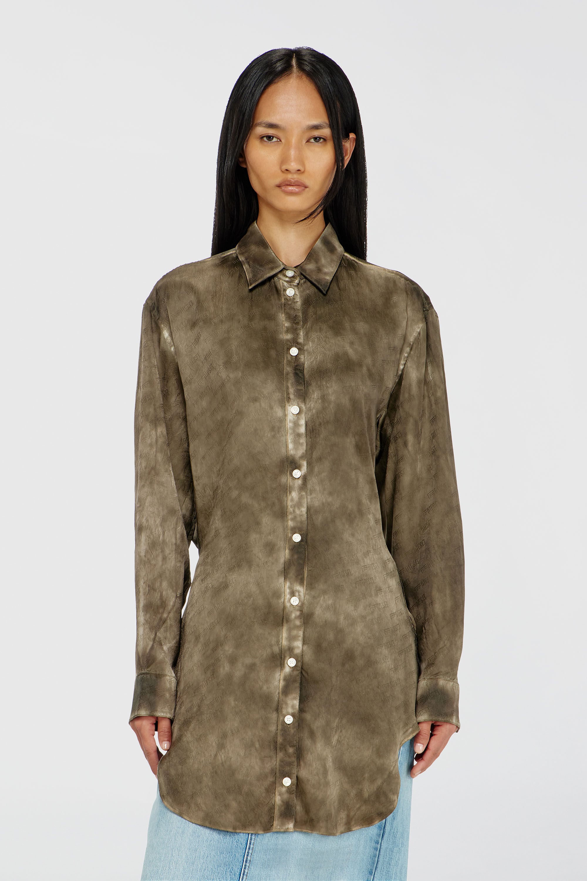 Diesel - C-LAVEL, Camicia lunga in raso crinkle jacquard con logo Donna in Verde - 5