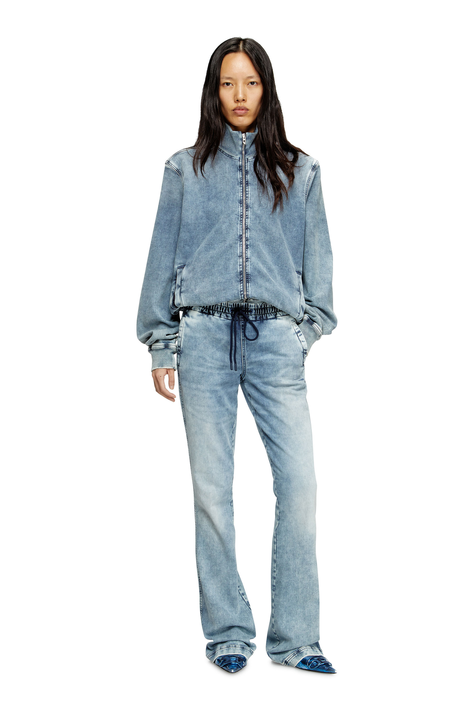 Diesel - Bootcut 2069 D-Ebbey Joggjeans® 09M32 Donna, Blu Chiaro - Image 1