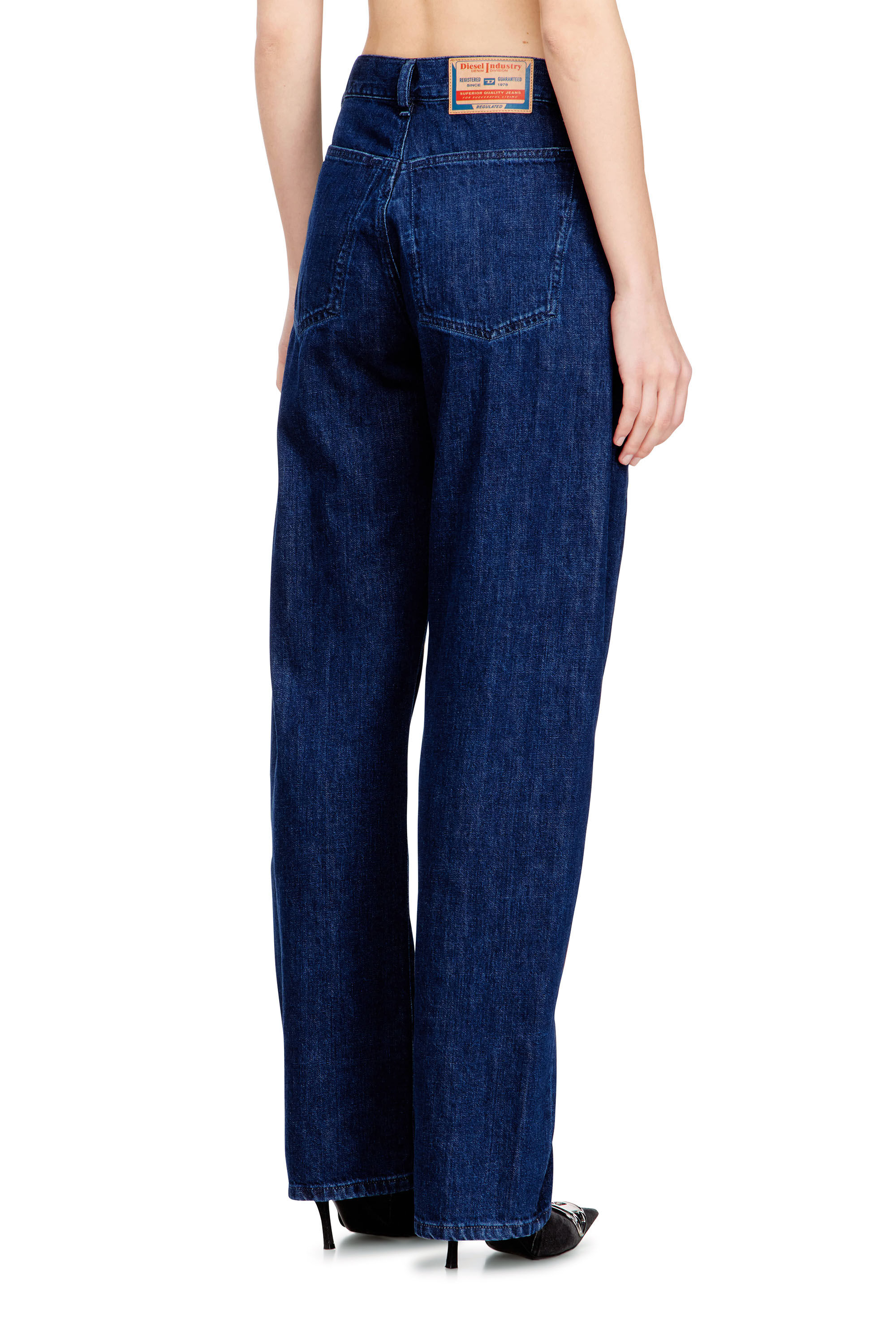 Diesel - Relaxed Jeans 1974 D-Ellz 0DBDX Donna, Blu Scuro - Image 3