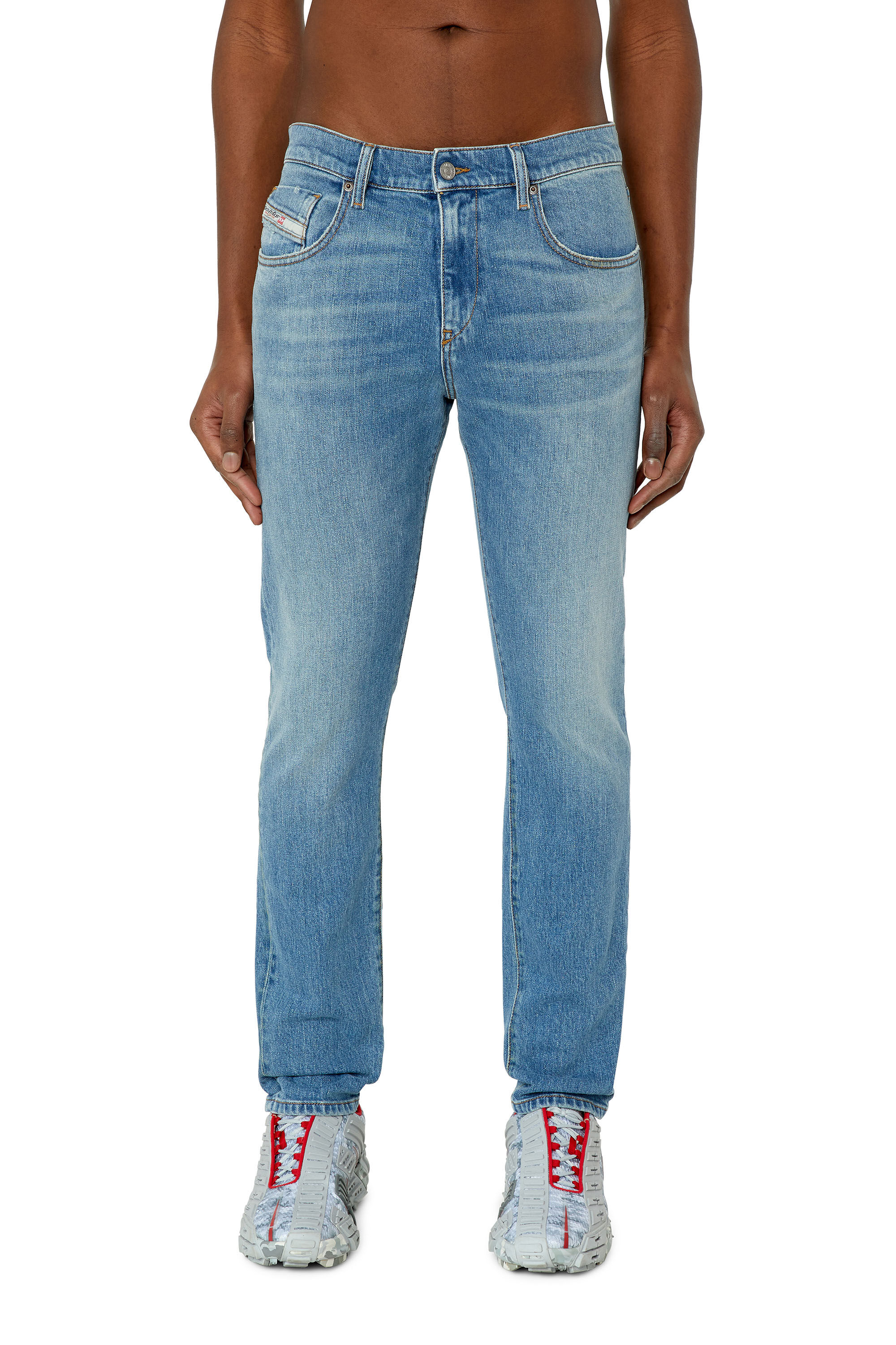 Diesel - Slim Jeans 2019 D-Strukt 007L3, Blu Chiaro - Image 3