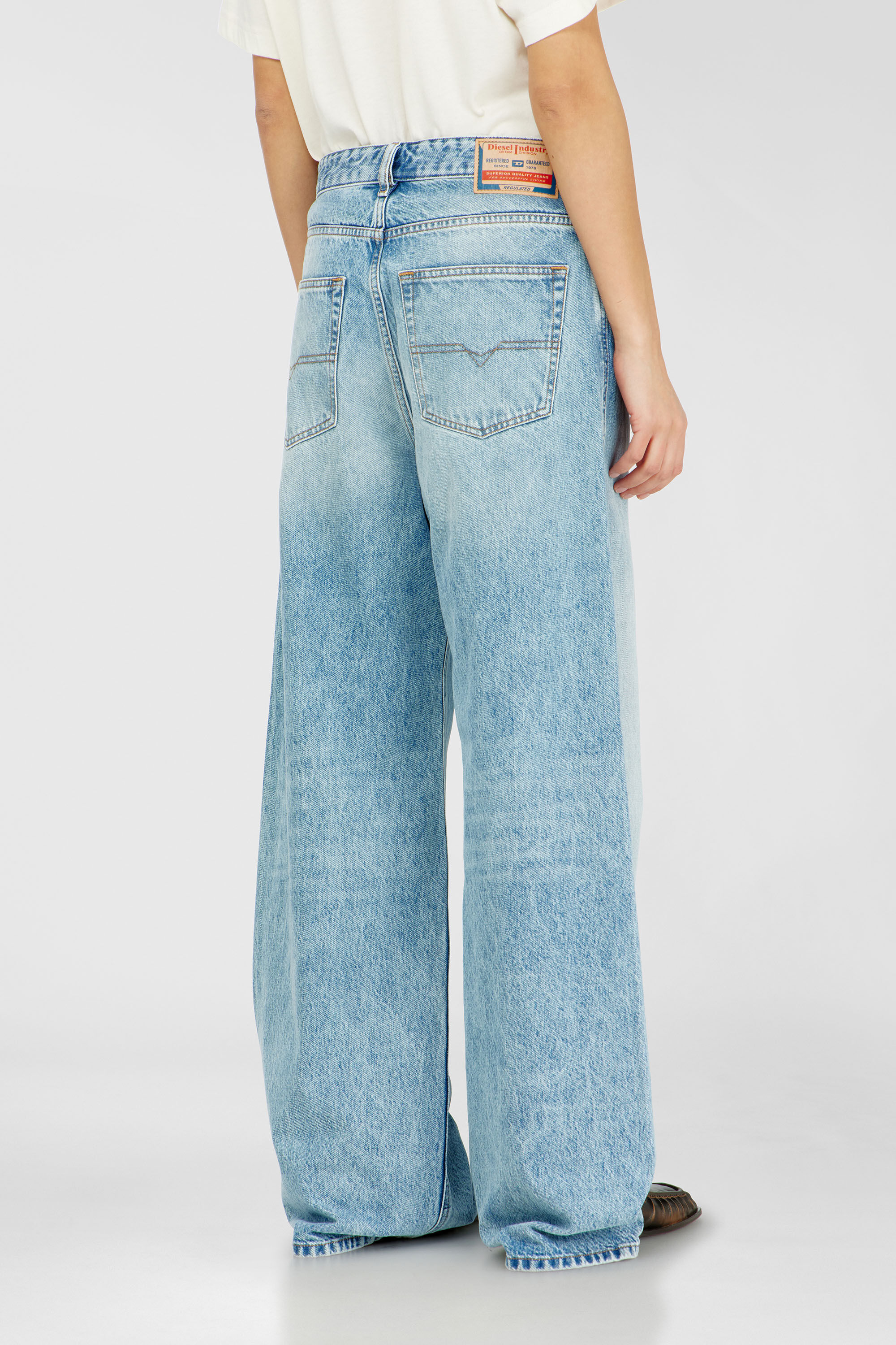 Diesel - Relaxed Jeans 1996 D-Sire 09I29 Unisex, Blu Chiaro - Image 5
