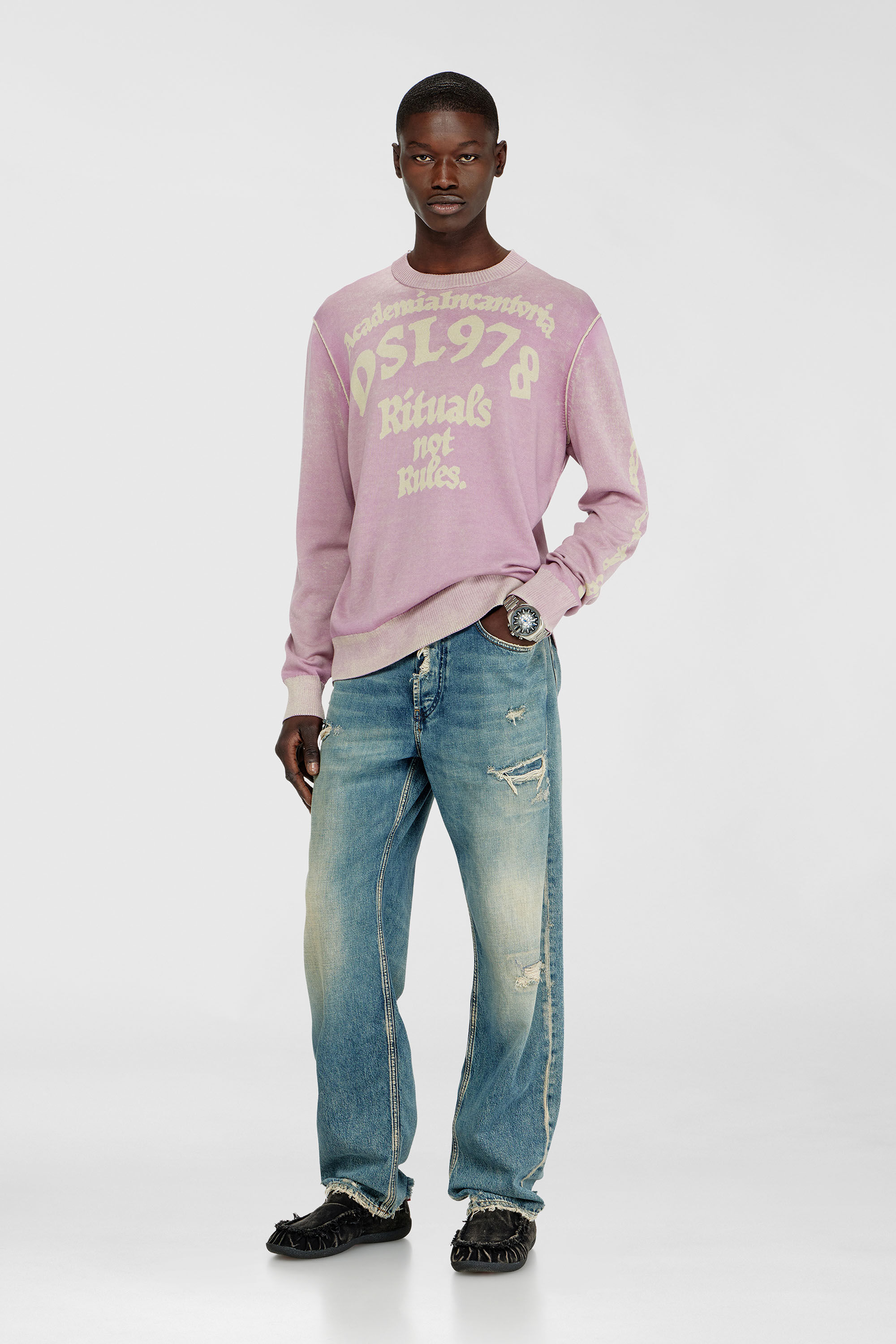 Diesel - K-LAUTI, Maglia in cotone lavorato con slogan Uomo in Viola - 1