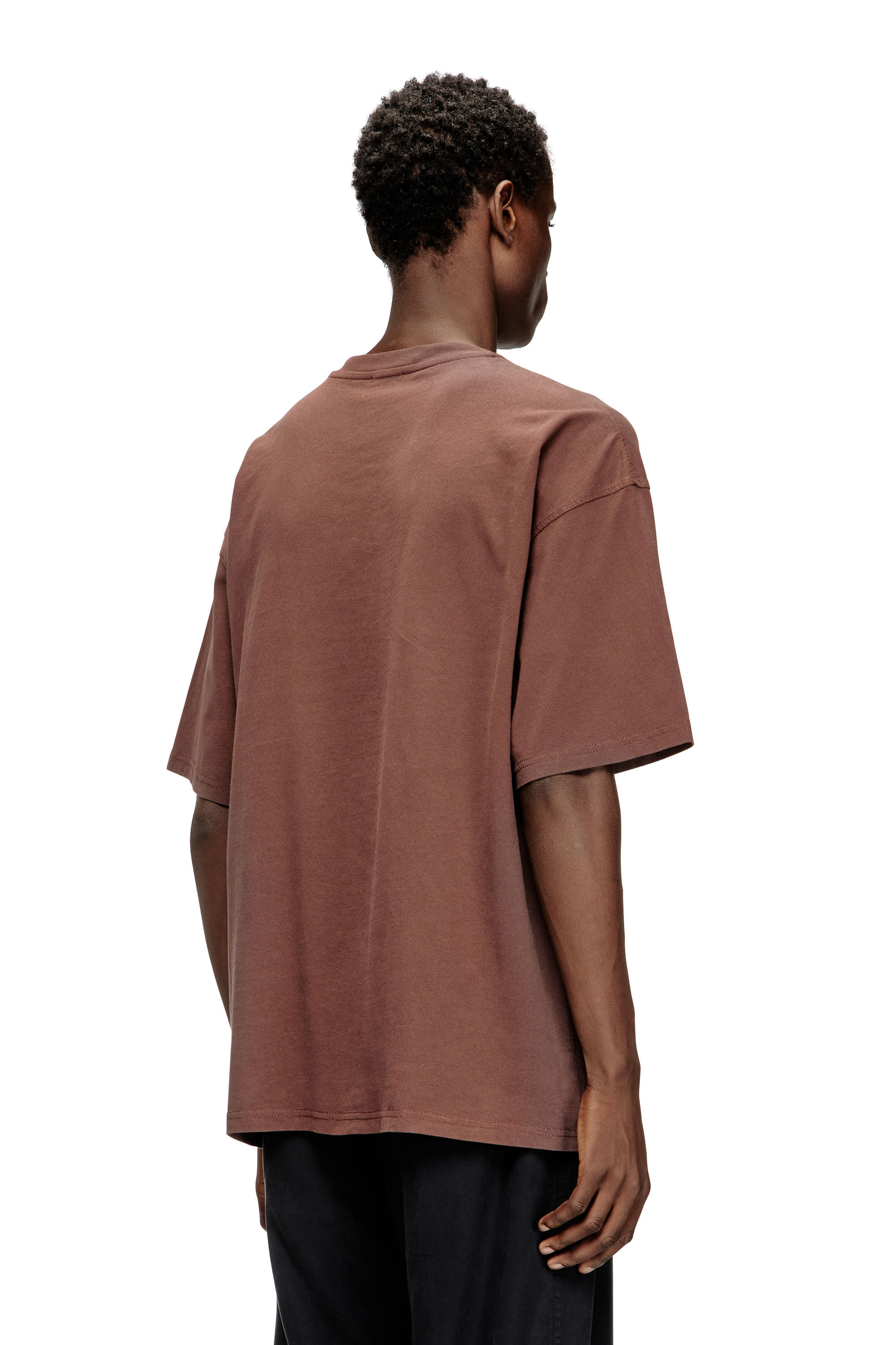 Diesel - T-BOXT-N14, T-shirt con stampa distressed floccata Uomo in Marrone - 4