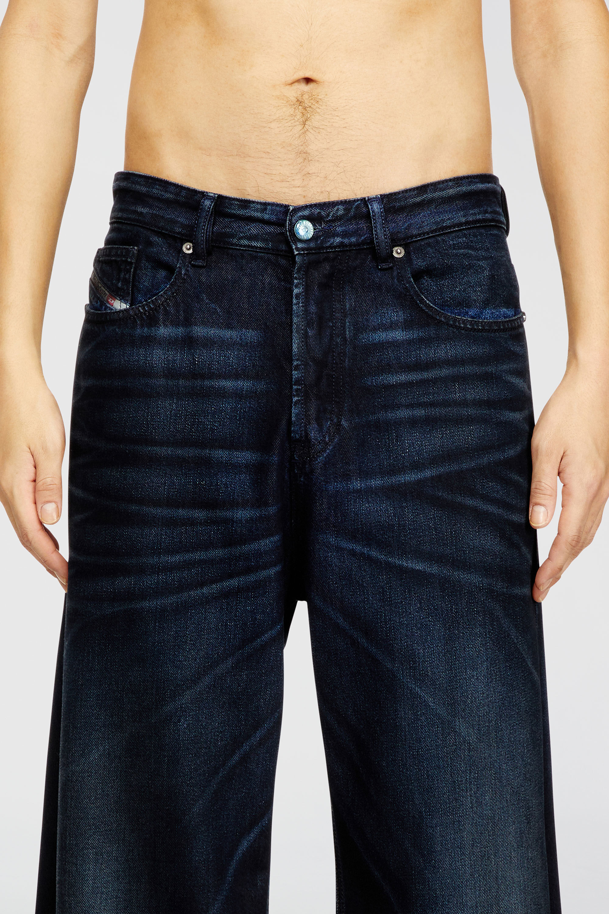 Diesel - Relaxed Jeans D-Rise 09N21 Uomo, Blu Scuro - Image 5