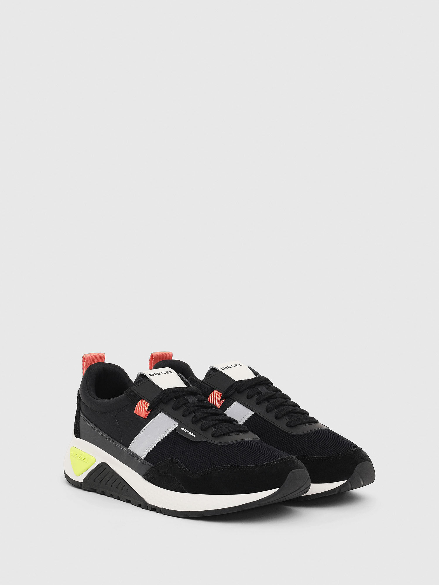 Diesel - S-KB LOW RUN, Sneaker in nylon ripstop e pelle scamosciata Uomo in Nero - 2