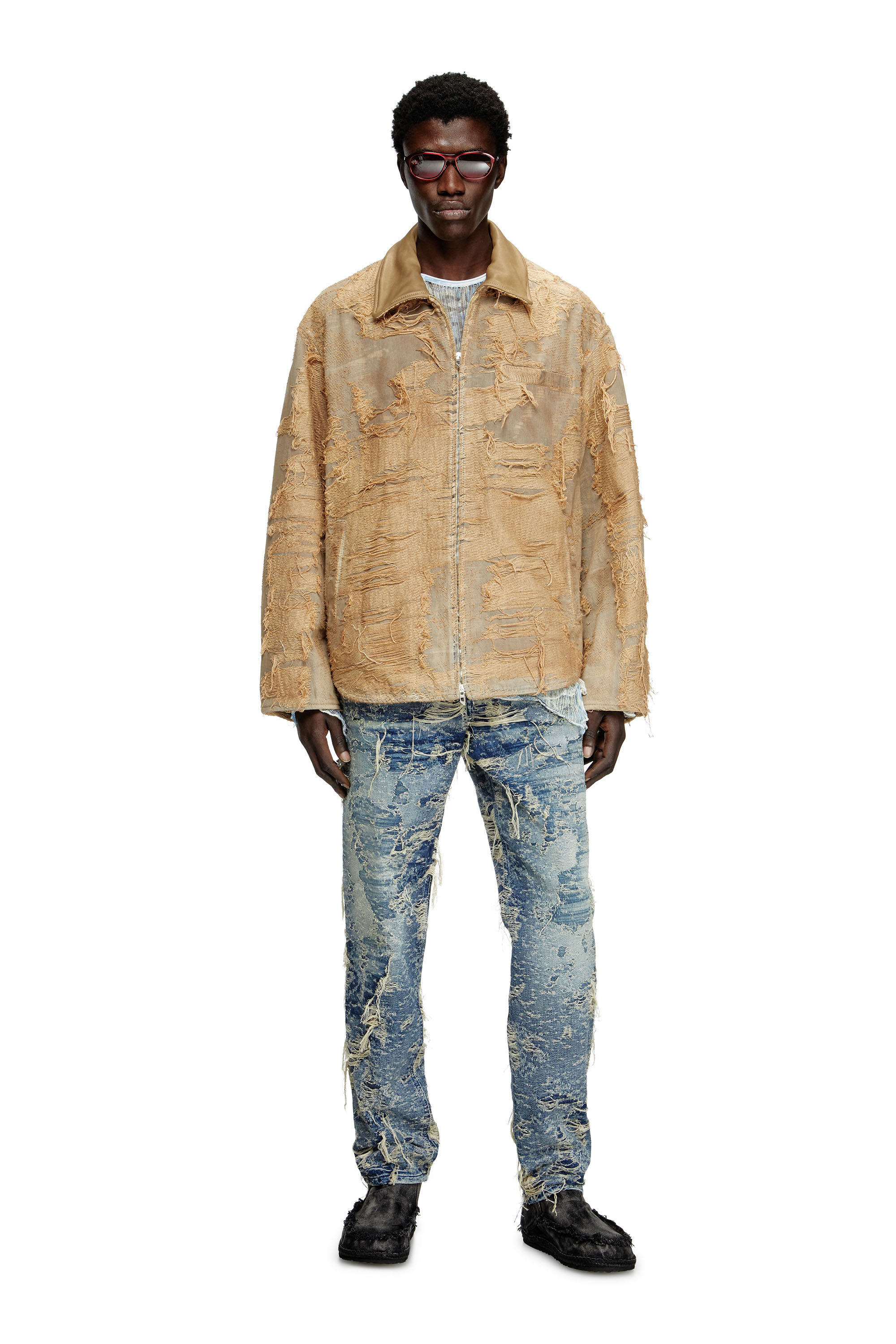 Diesel - D-IVAR-FSG, Giacca sfilacciata in denim colorato Uomo in Marrone - 1