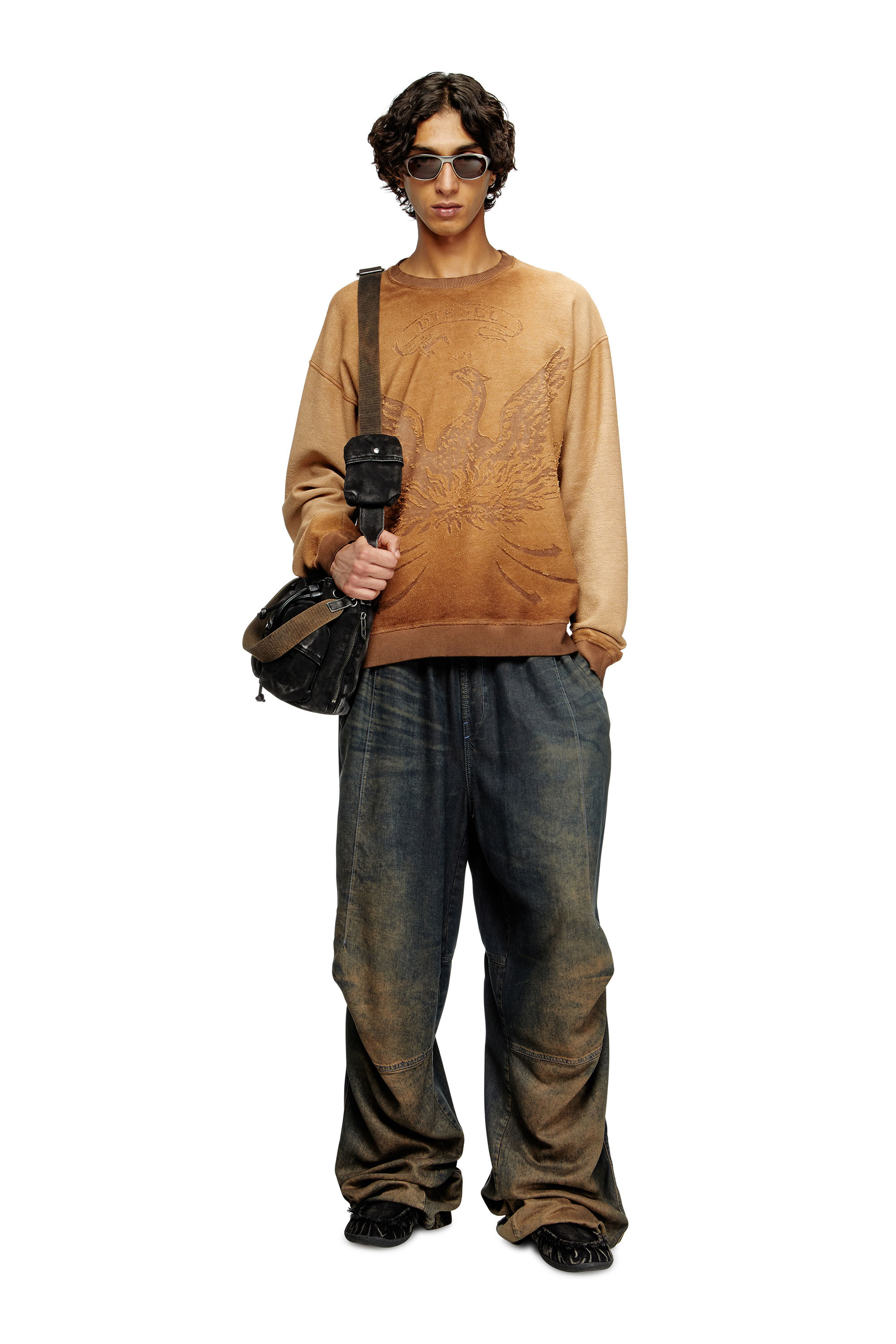 Diesel - S-ARON, Felpa sfumata con logo Phoenix devoré Uomo in Marrone - 1