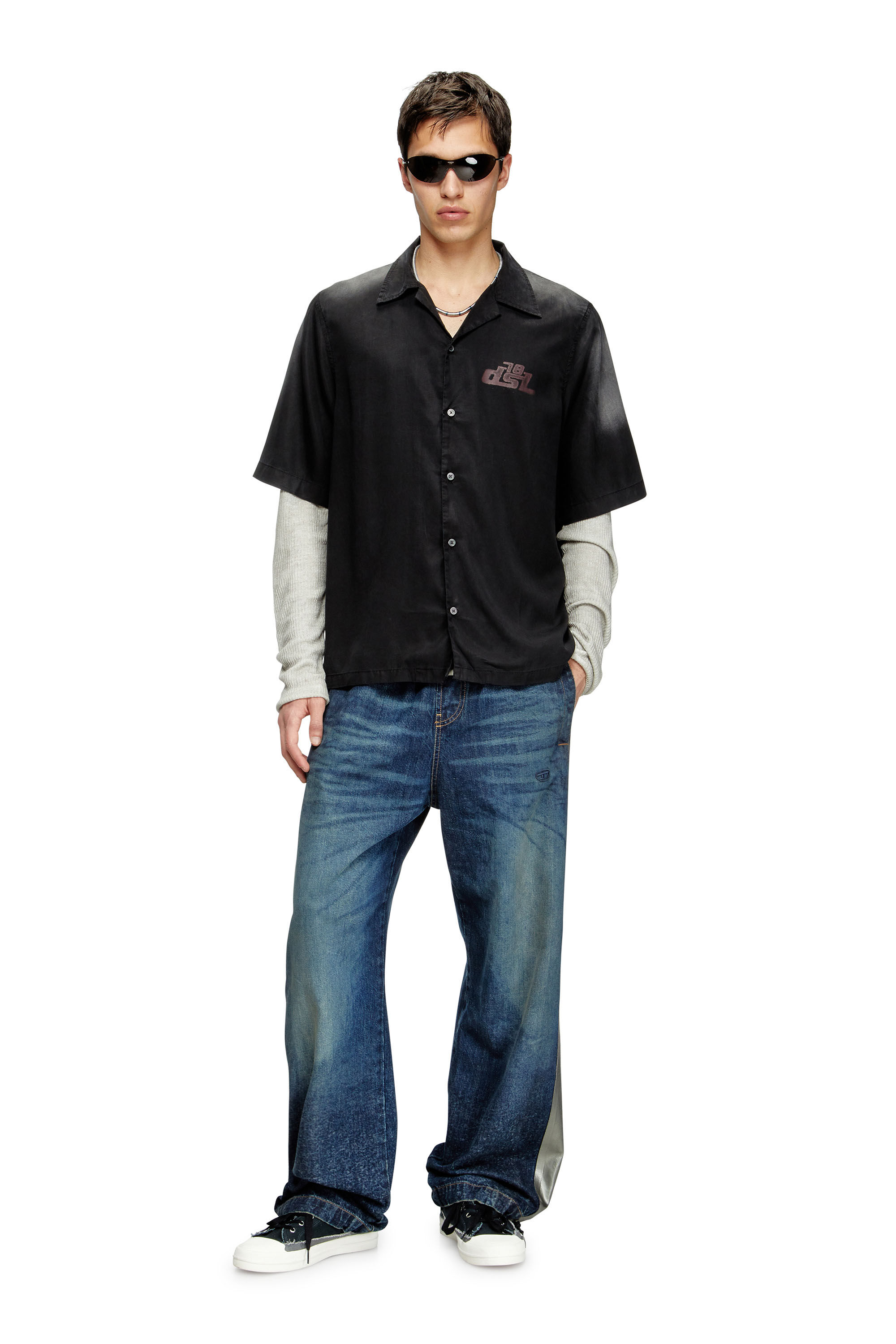 Diesel - S-ELLY, Camicia bowling sfumata con stampe logo Uomo in Nero - 1