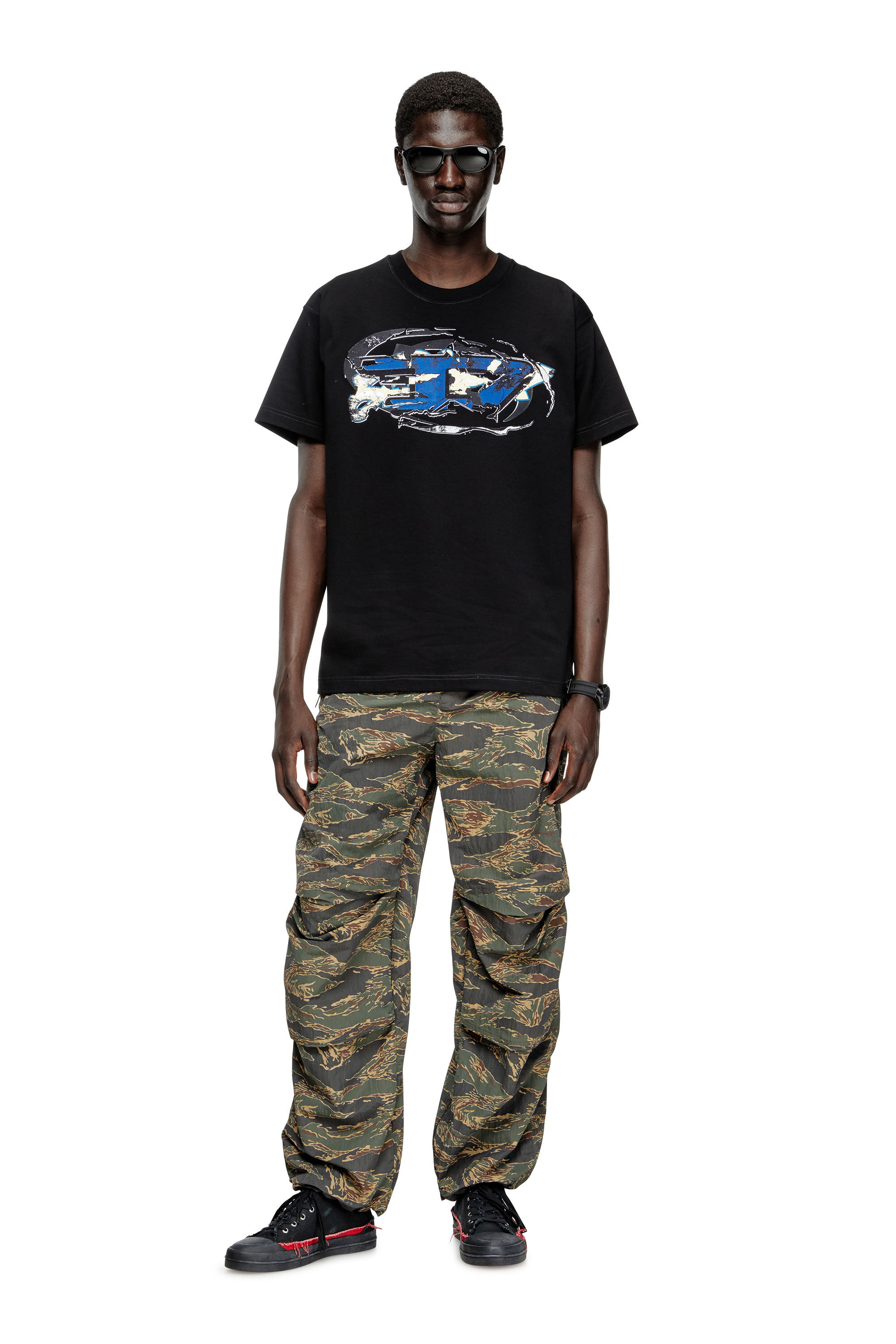 Diesel - T-NORM-T11, T-shirt con logo Oval D Uomo in ToBeDefined - 1