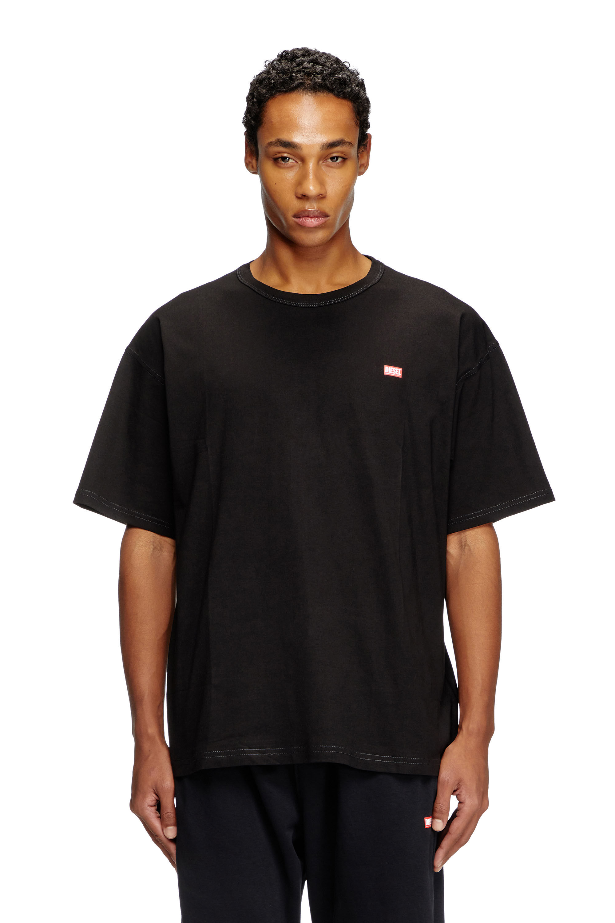 T-shirt con piccolo logo Uomo | Nero | Diesel