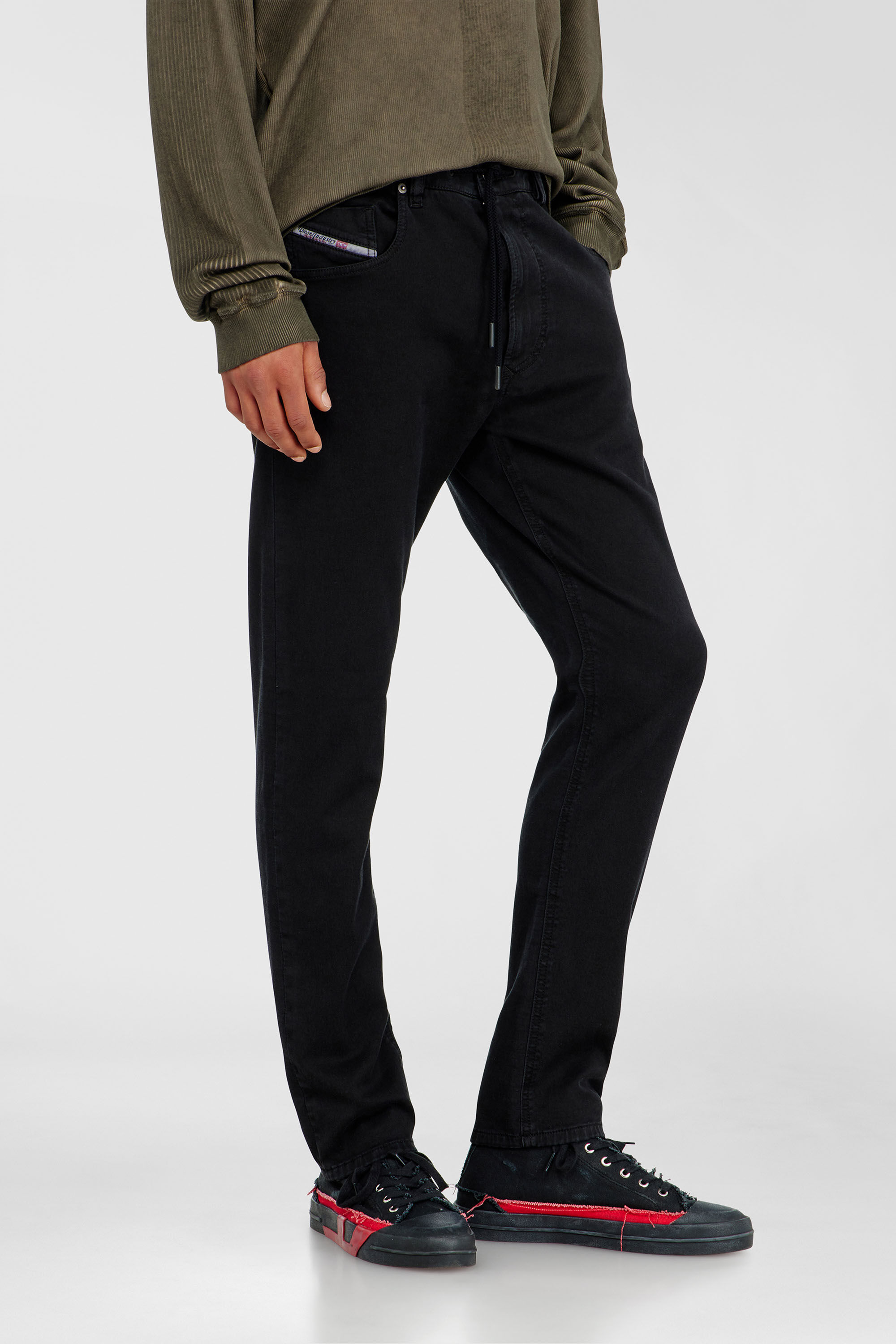 Diesel - Regular 2032 D-Krooley Joggjeans&reg; 068NH Uomo, Nero/Grigio scuro - Image 5